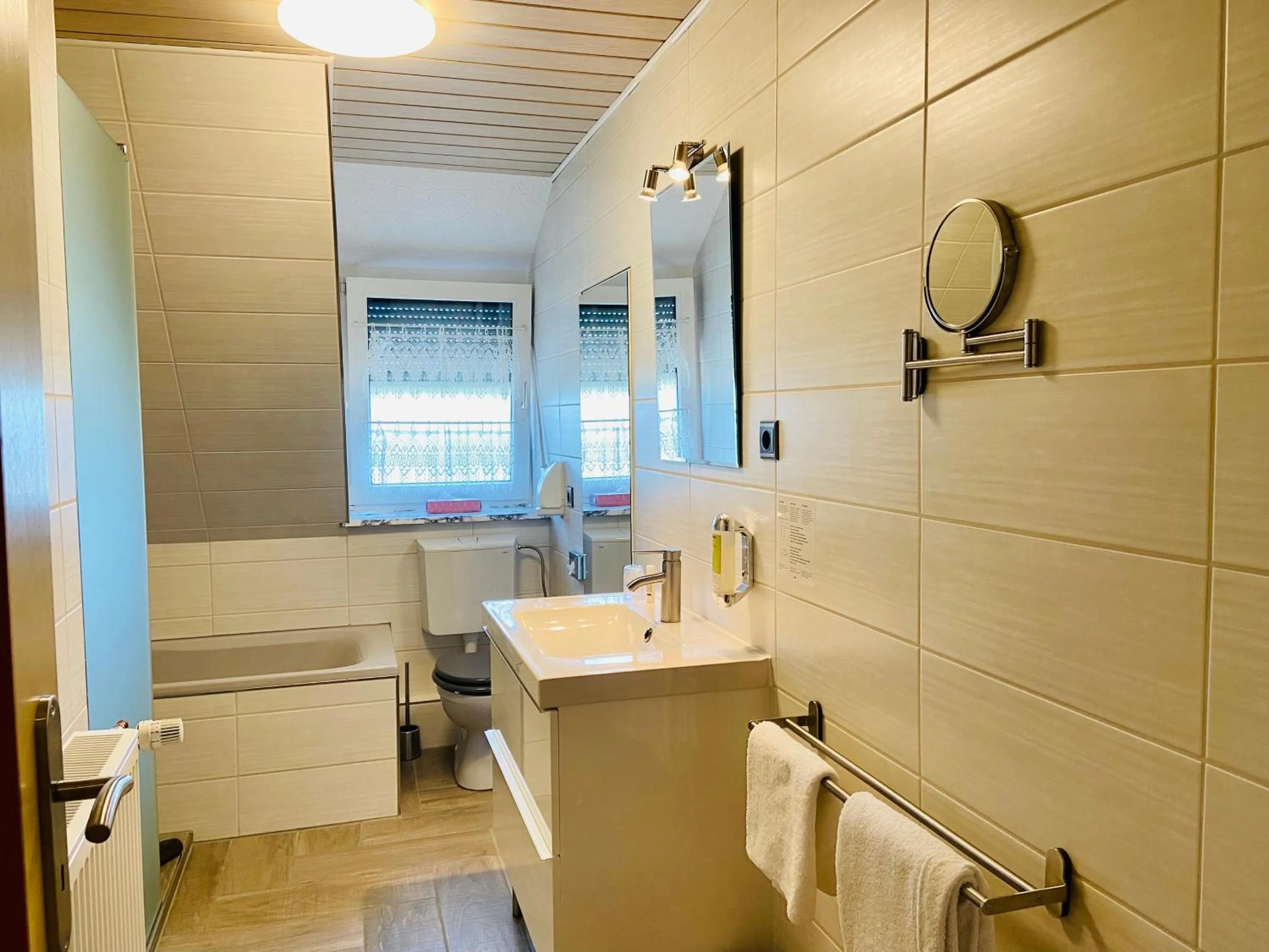 Shower in Georgenberg