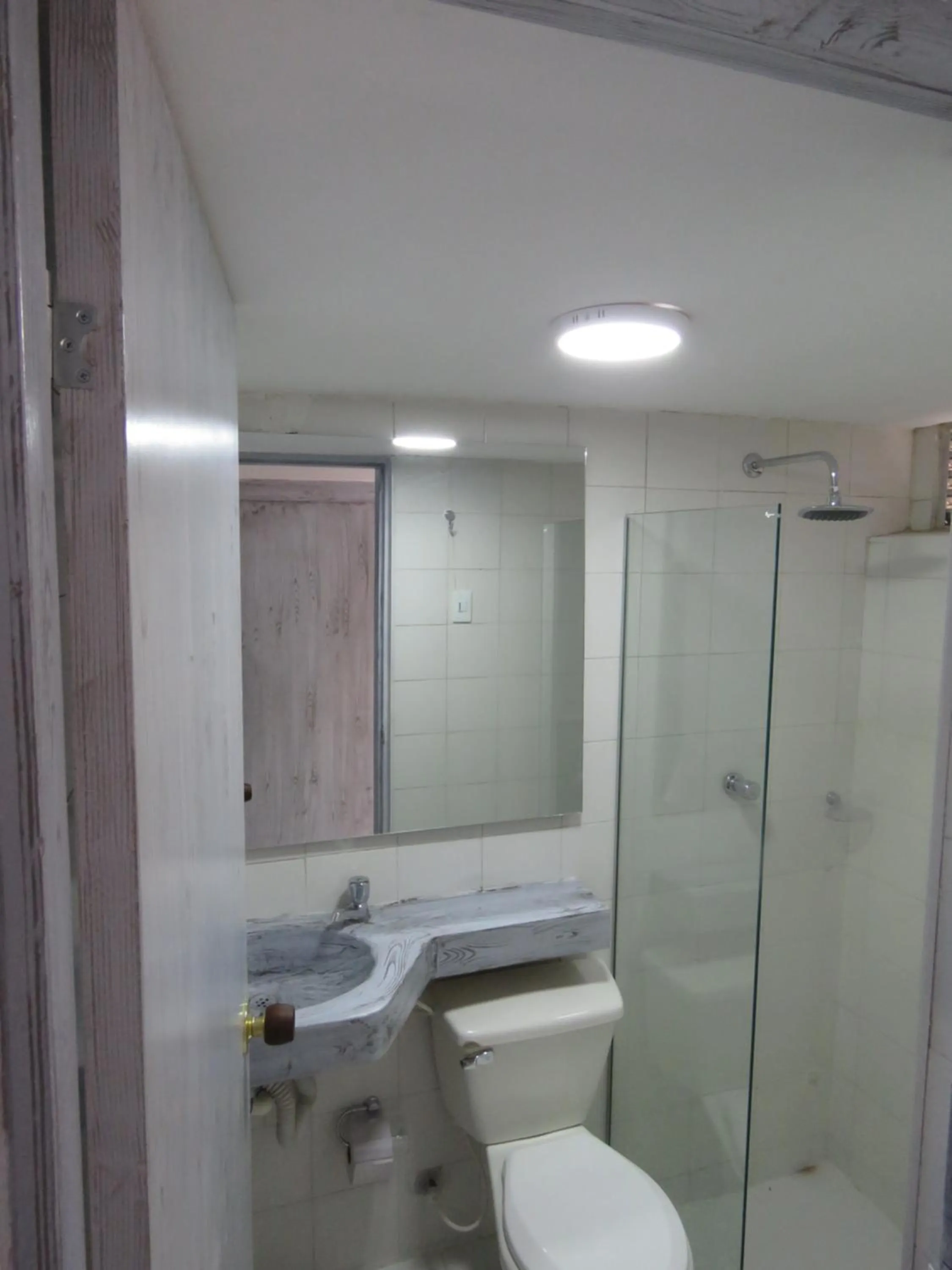 Shower in Hotel Rodadero Dorado Beach