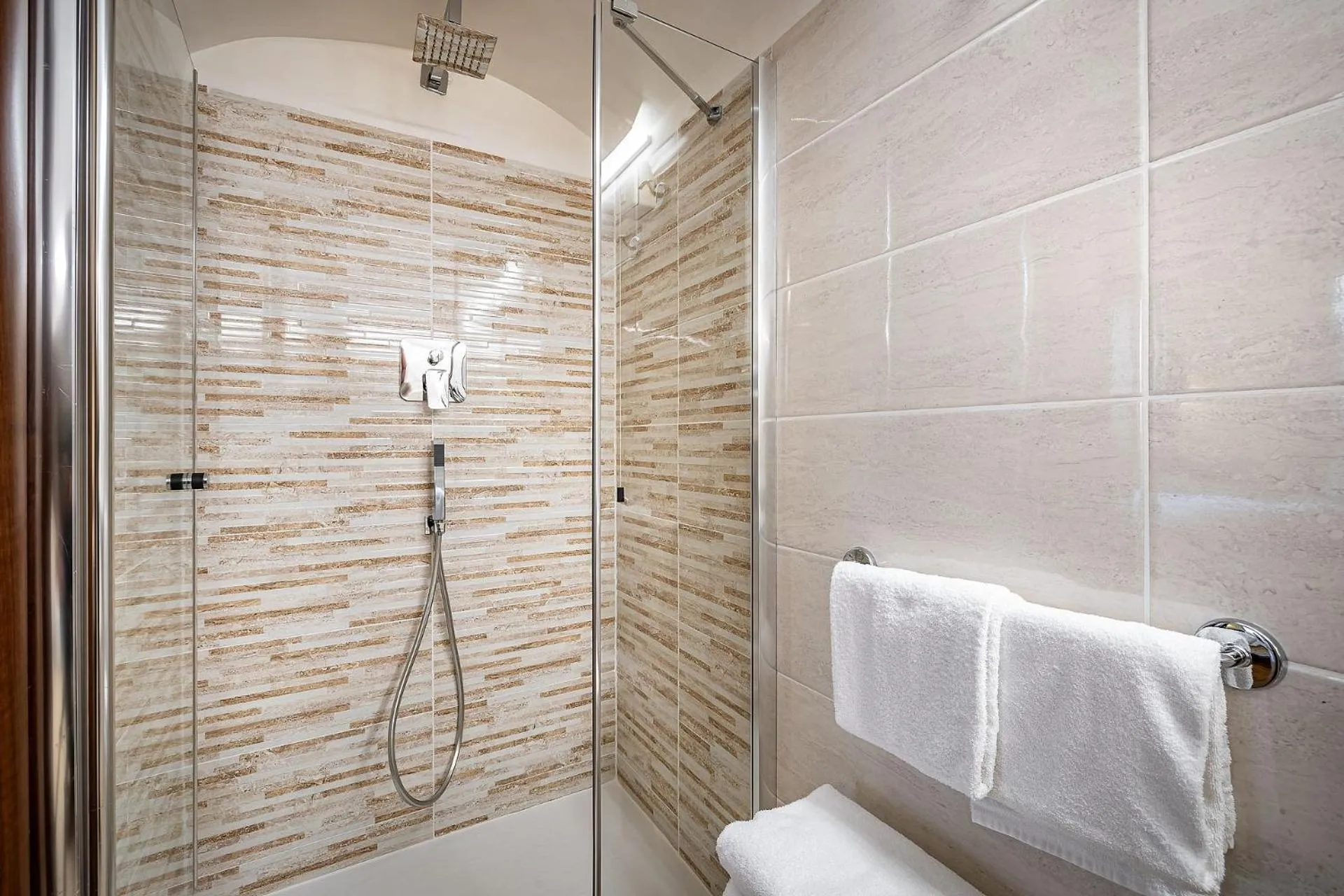 Bathroom in Hotel Alessandra