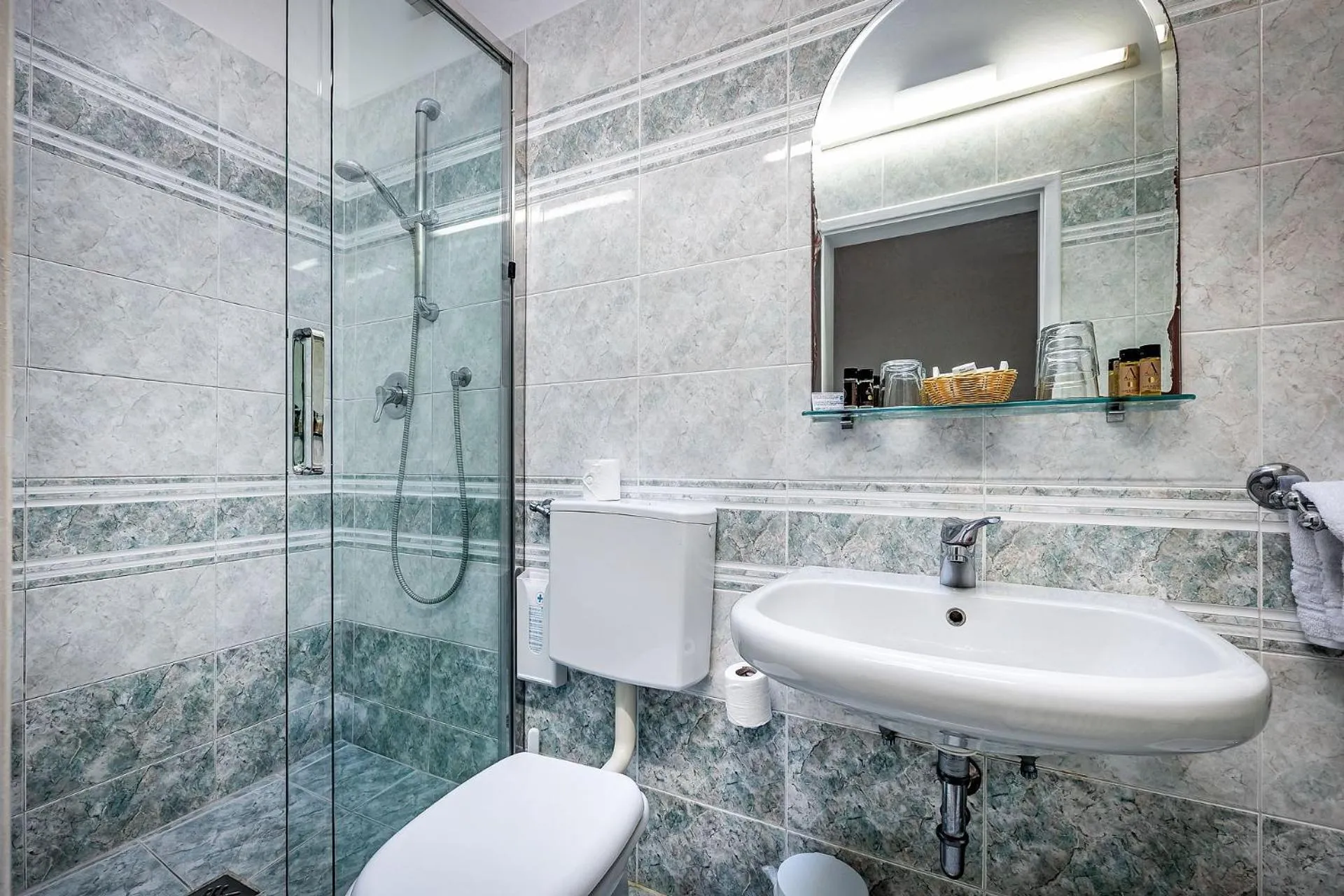 Bathroom in Hotel Alessandra