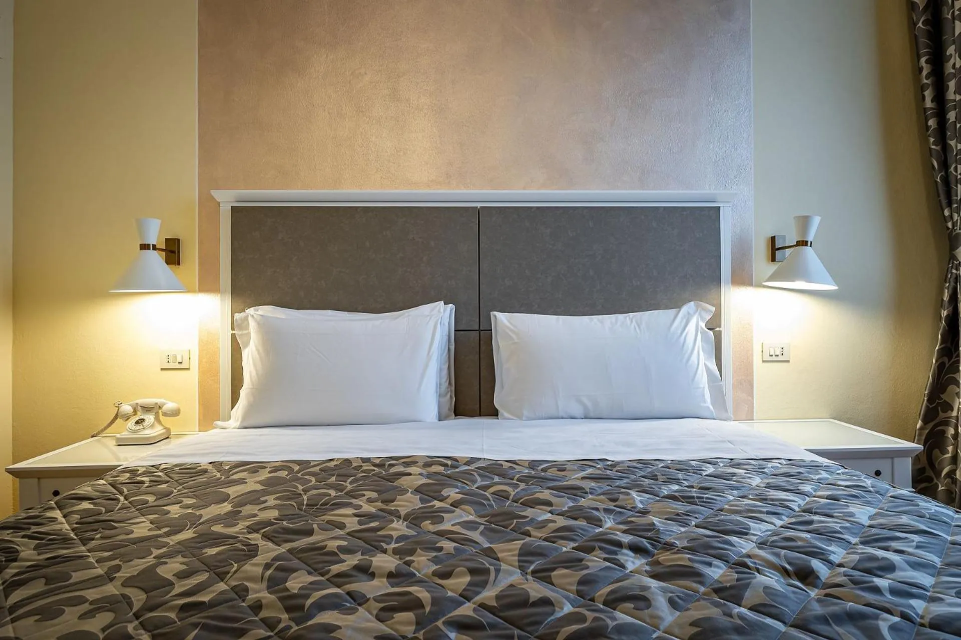 Bed in Hotel Alessandra