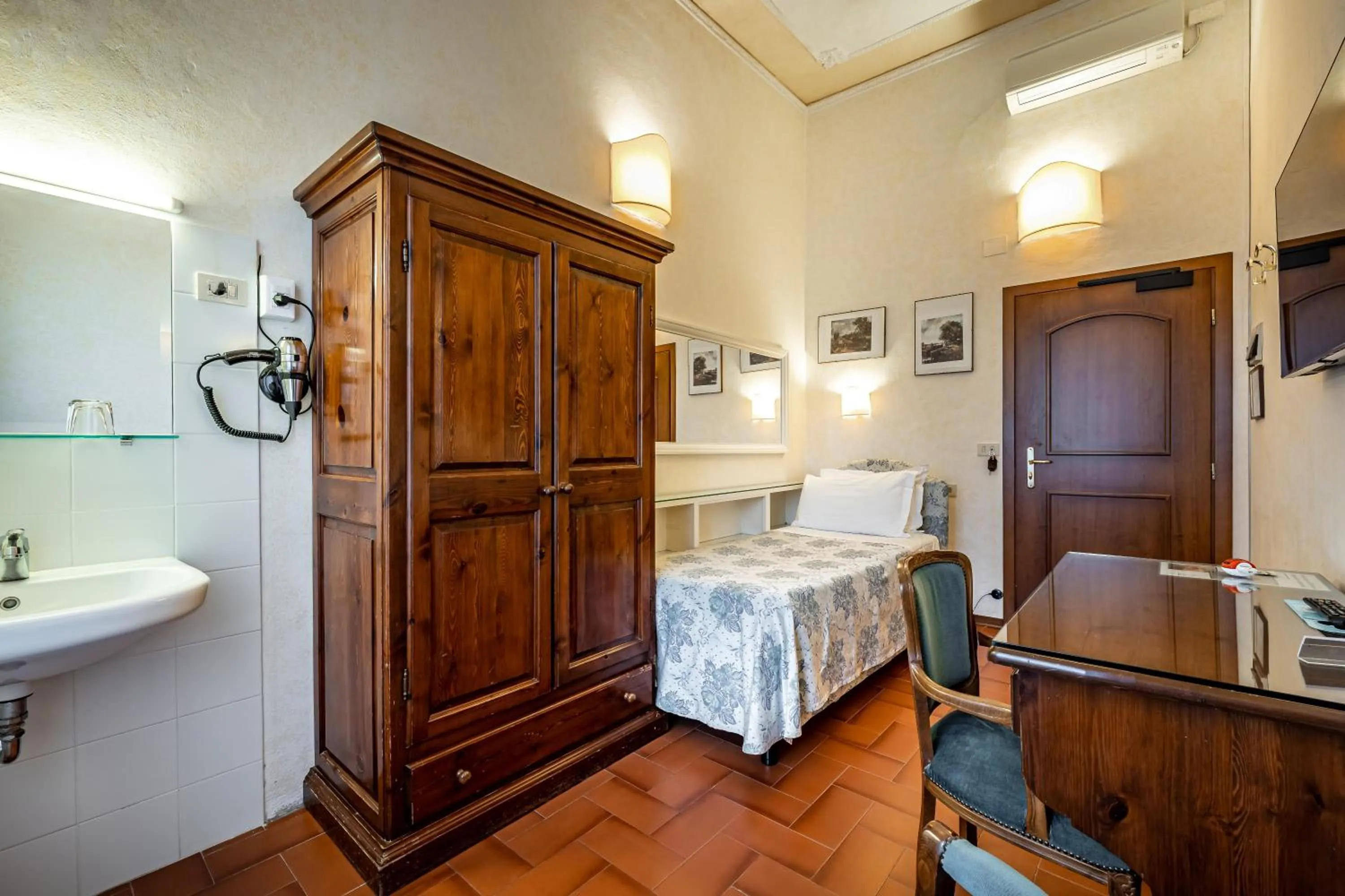 Bed in Hotel Alessandra