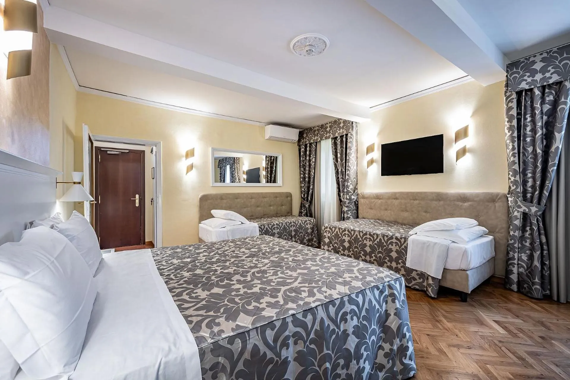 Photo of the whole room, Bed in Hotel Alessandra