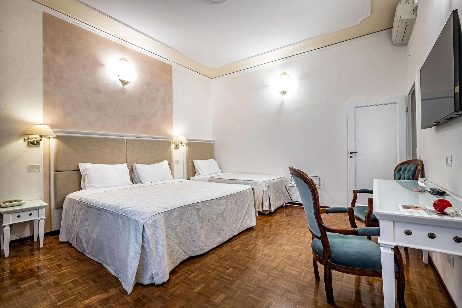 Bed in Hotel Alessandra