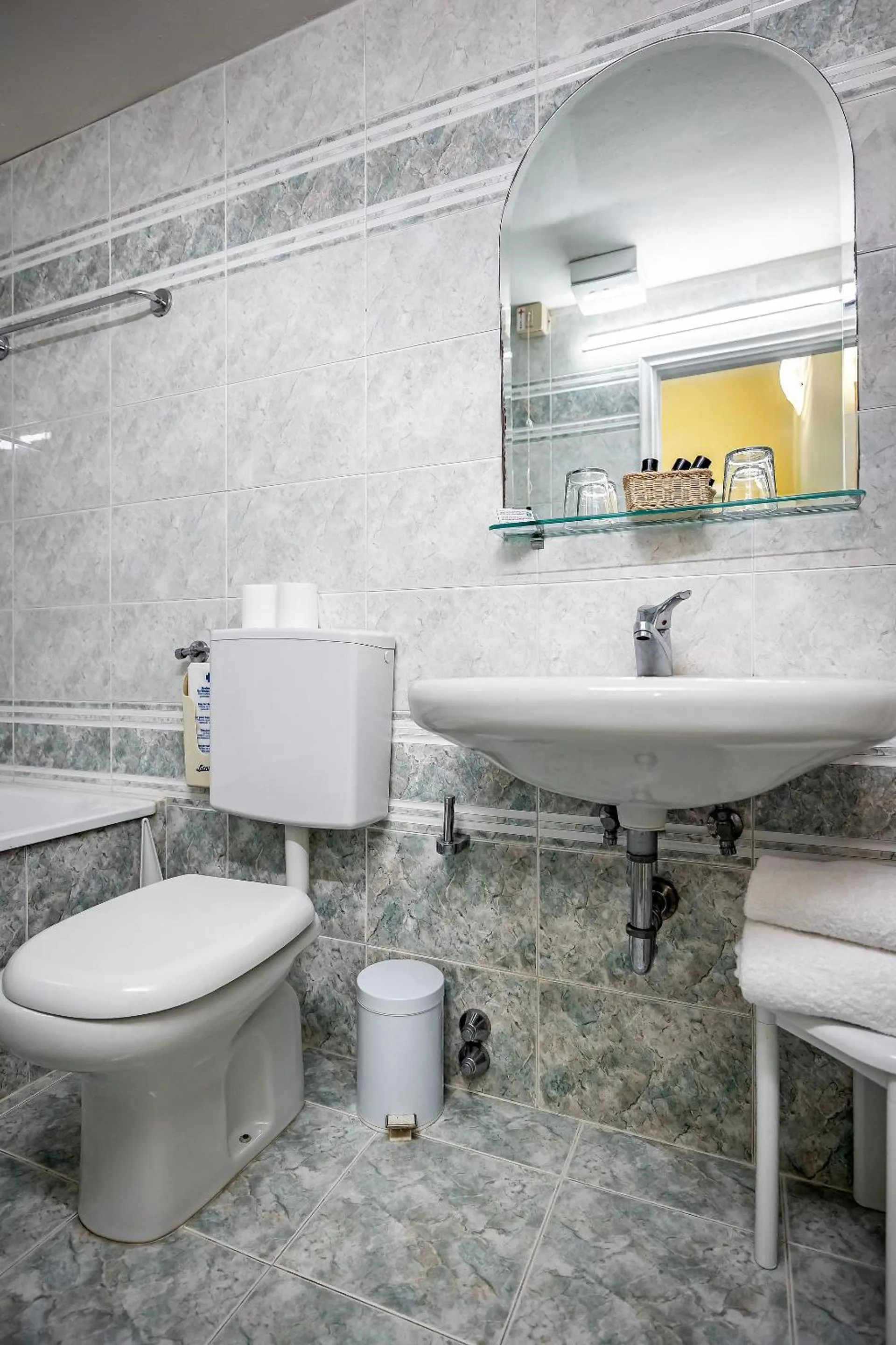 Bathroom in Hotel Alessandra