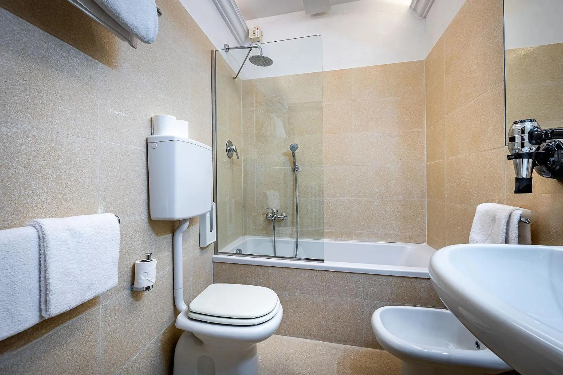 Bathroom in Hotel Alessandra