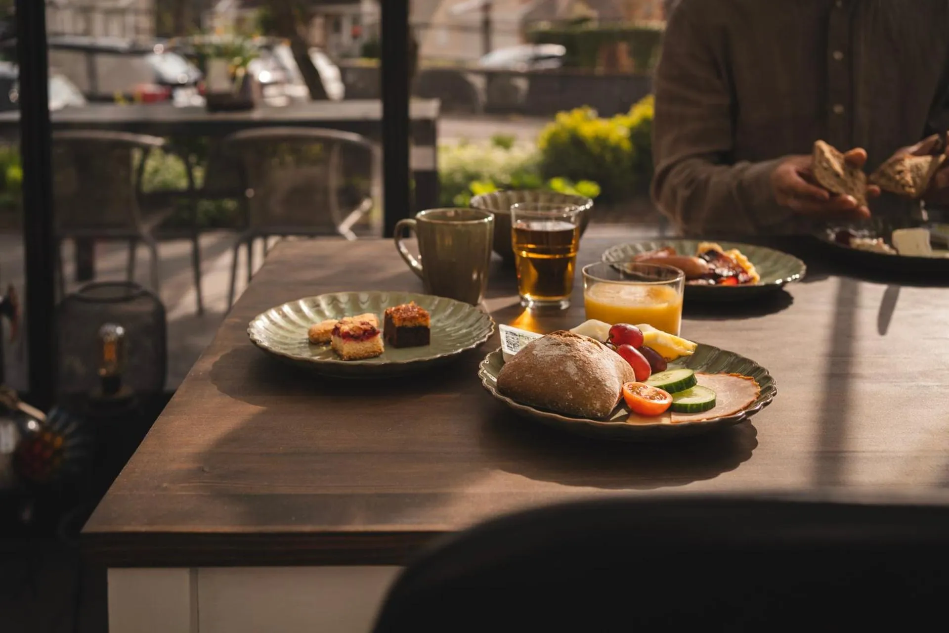 Buffet breakfast in Två Systrar B&B