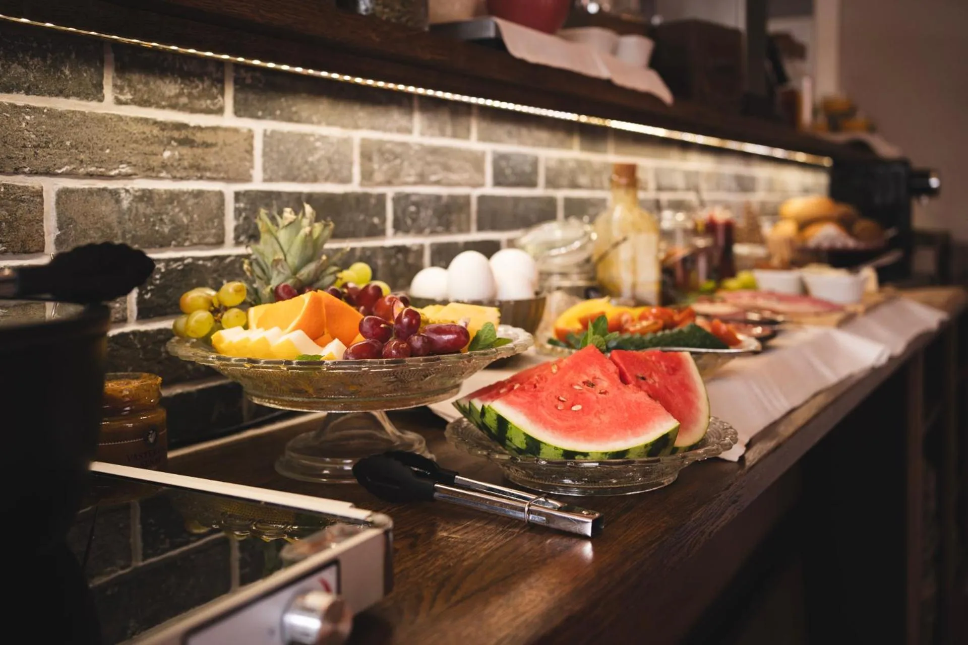 Buffet breakfast in Två Systrar B&B