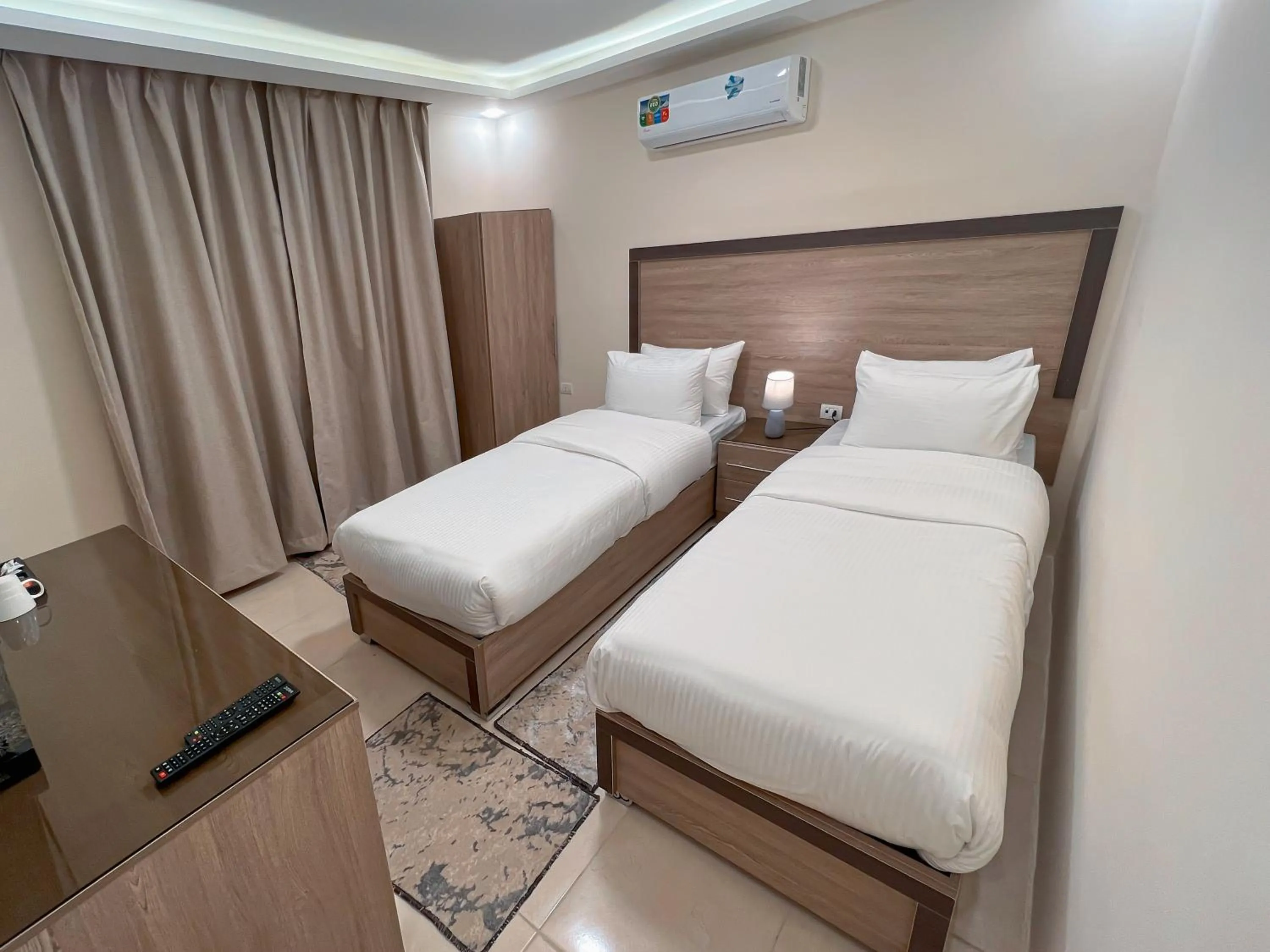 Bed in Beit Alshabaan Inn