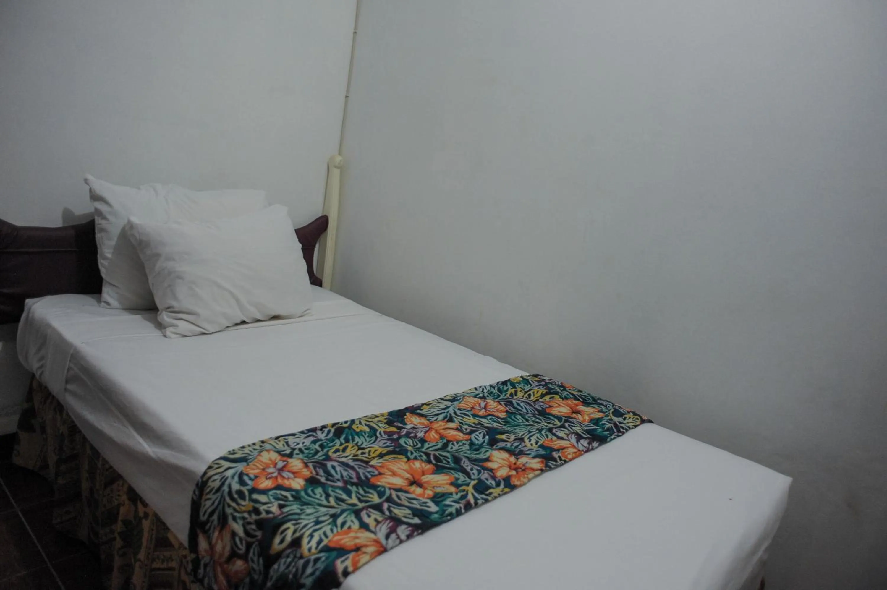 Bedroom, Bed in Glorianna Hotel