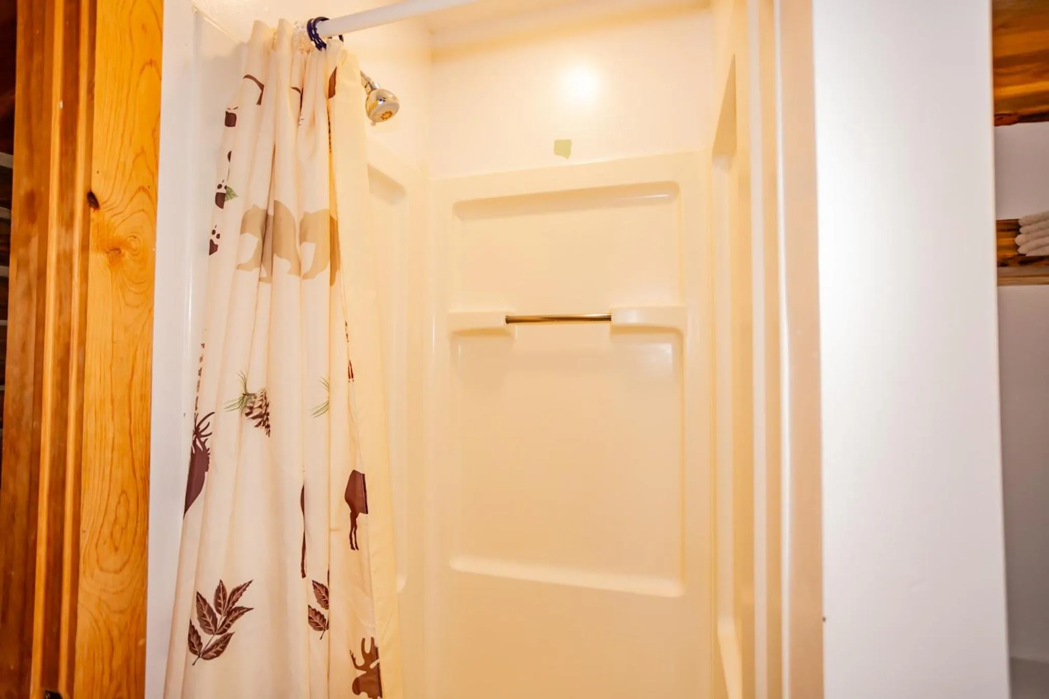 Crooked Creek Guest Ranch