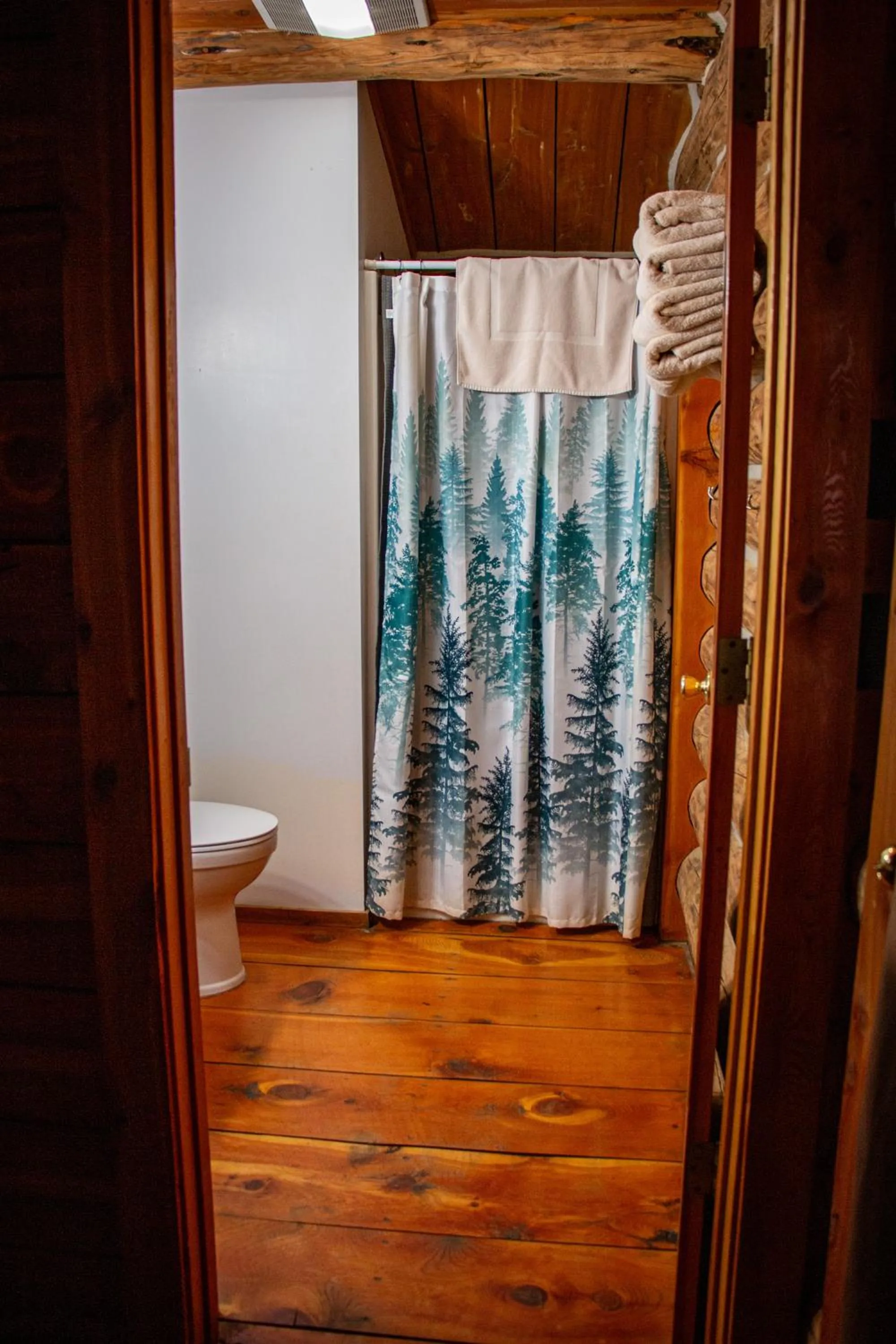 Crooked Creek Guest Ranch