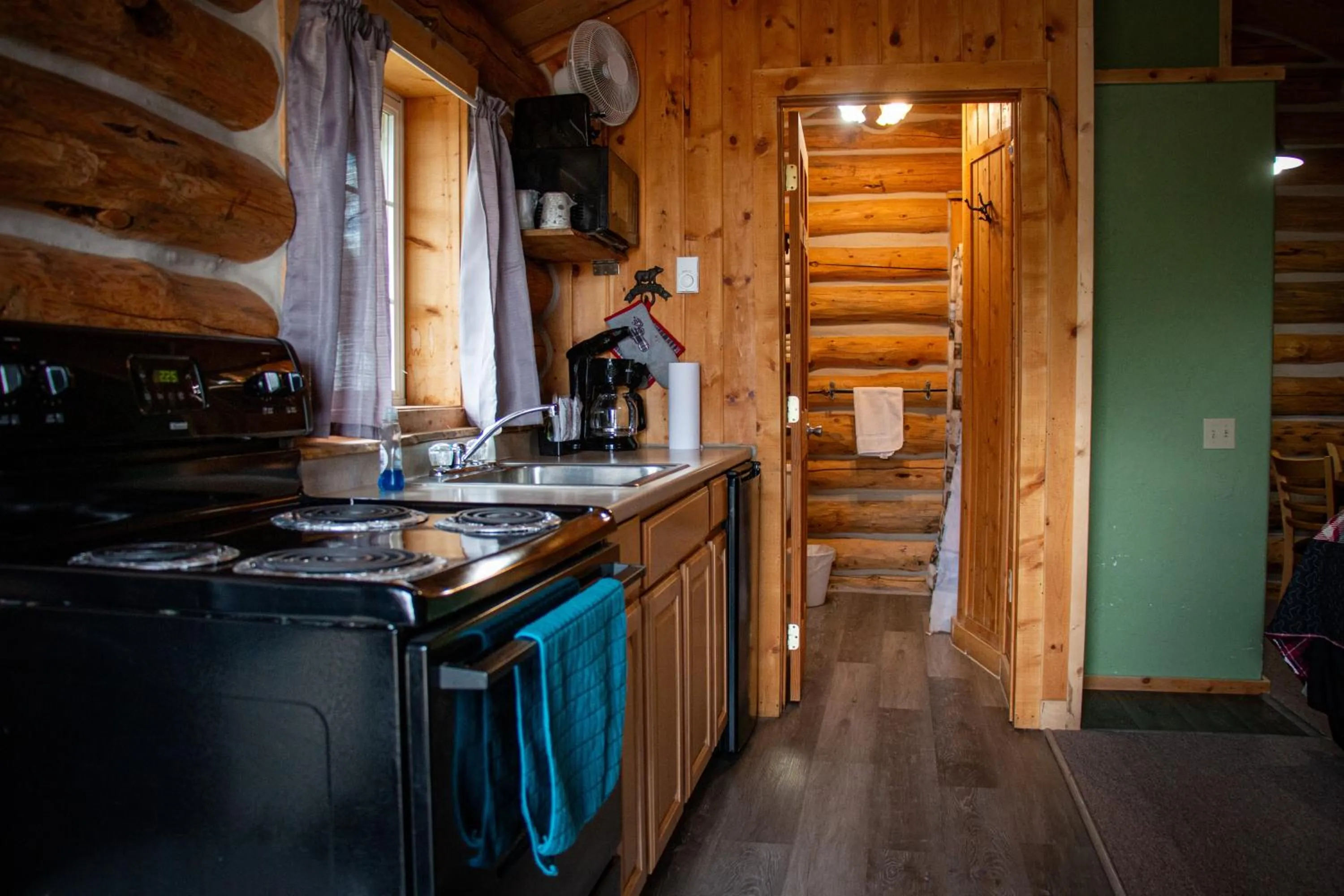 Crooked Creek Guest Ranch