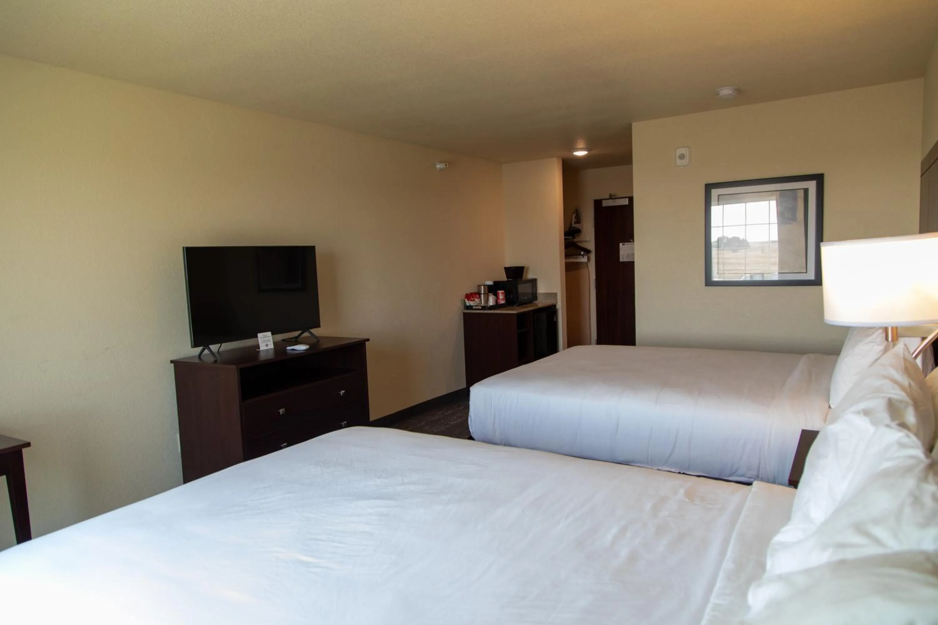 Bed in Cobblestone Inn & Suites -Springfield