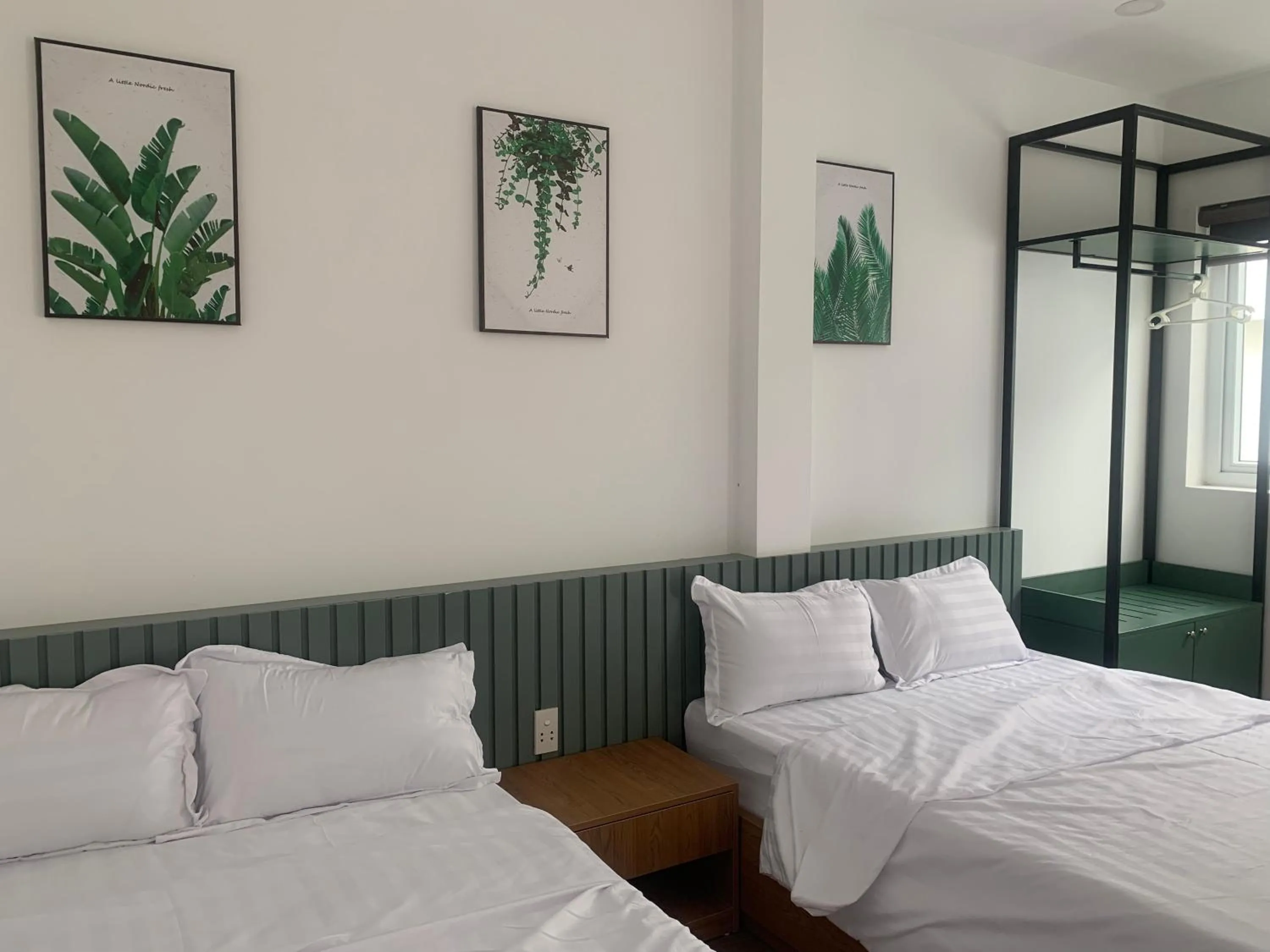 Property building, Bed in Airport homestay