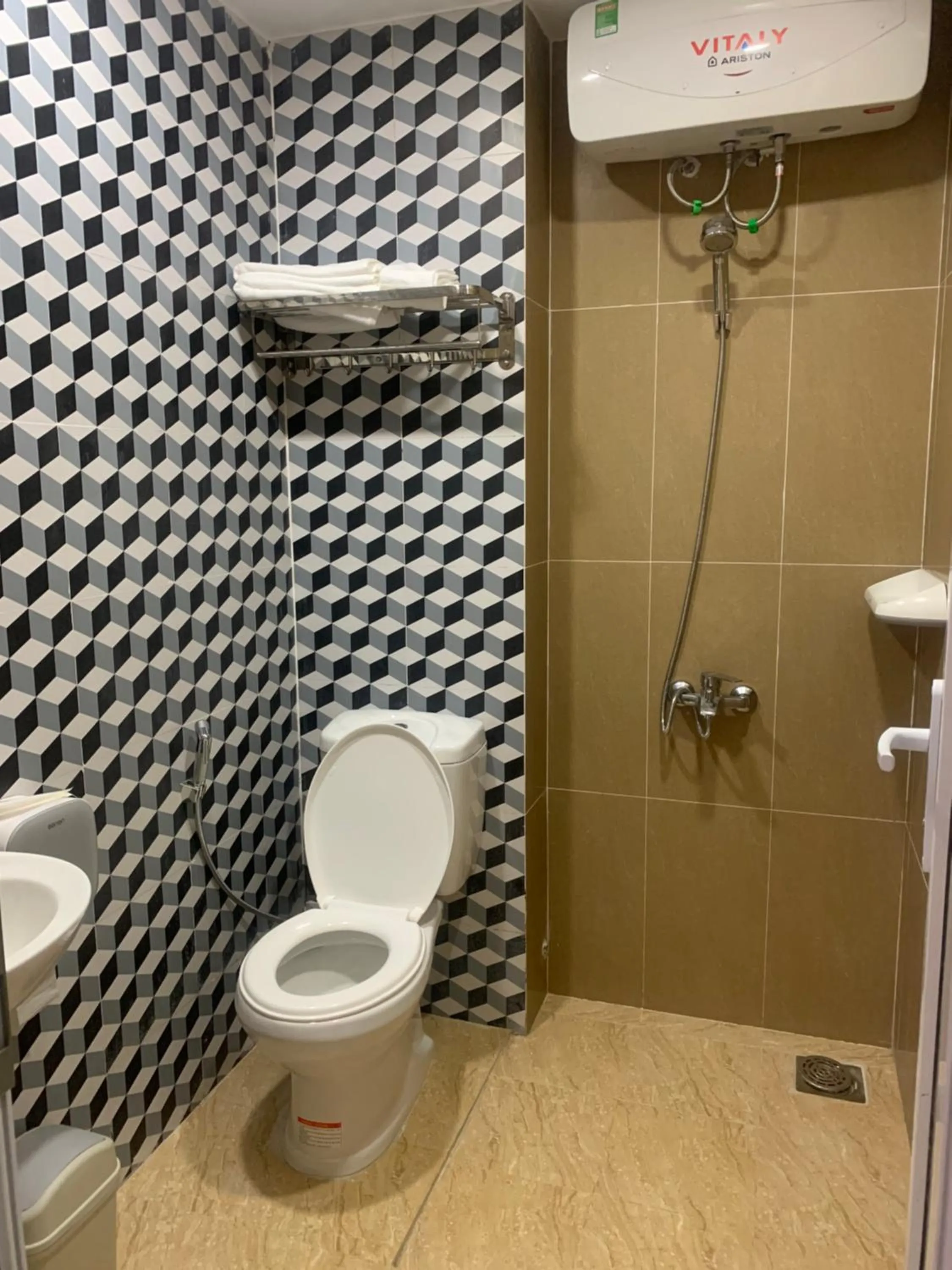 Bathroom in Airport homestay