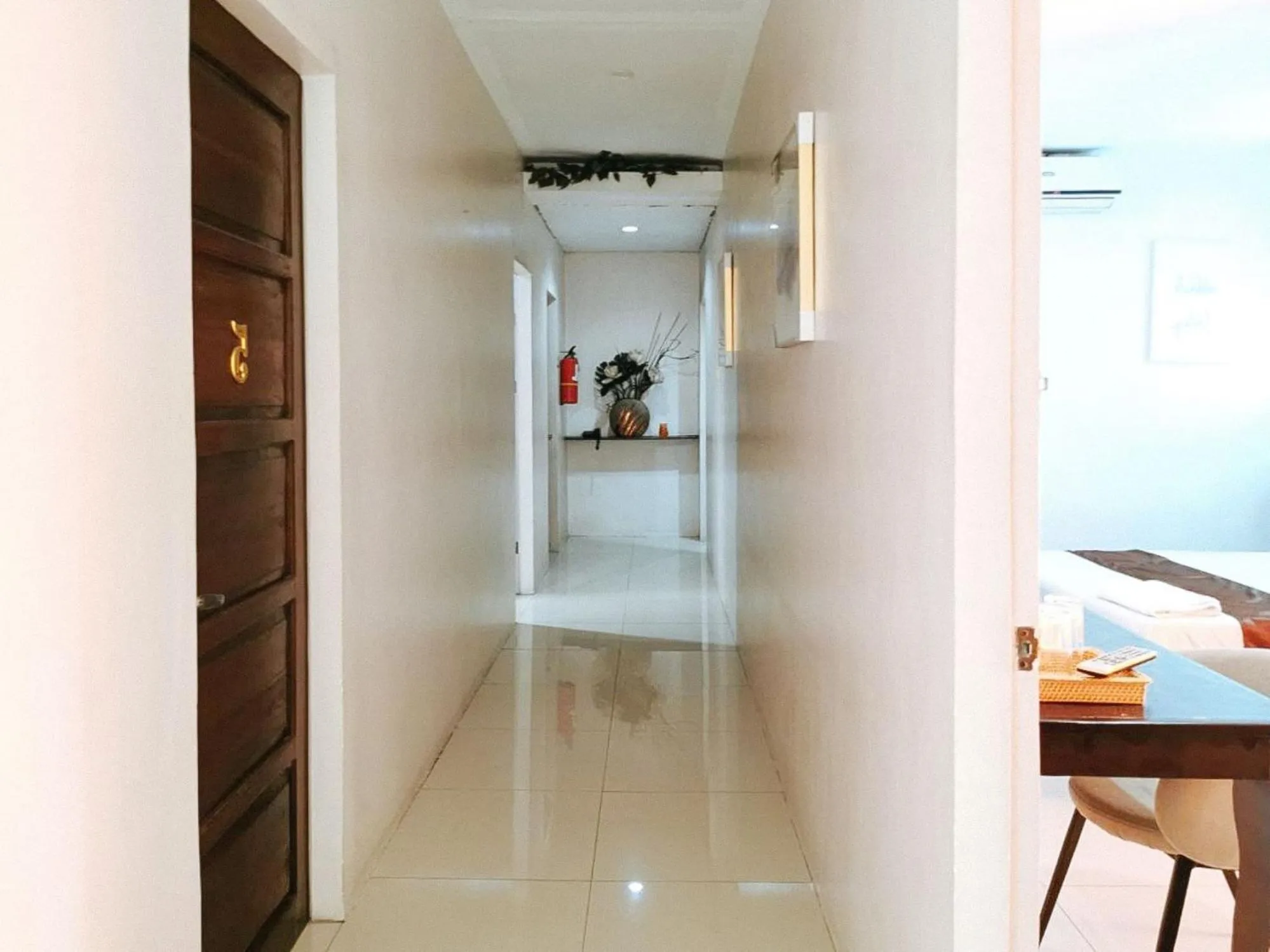 Area and facilities in RedDoorz Segra Square Pension House