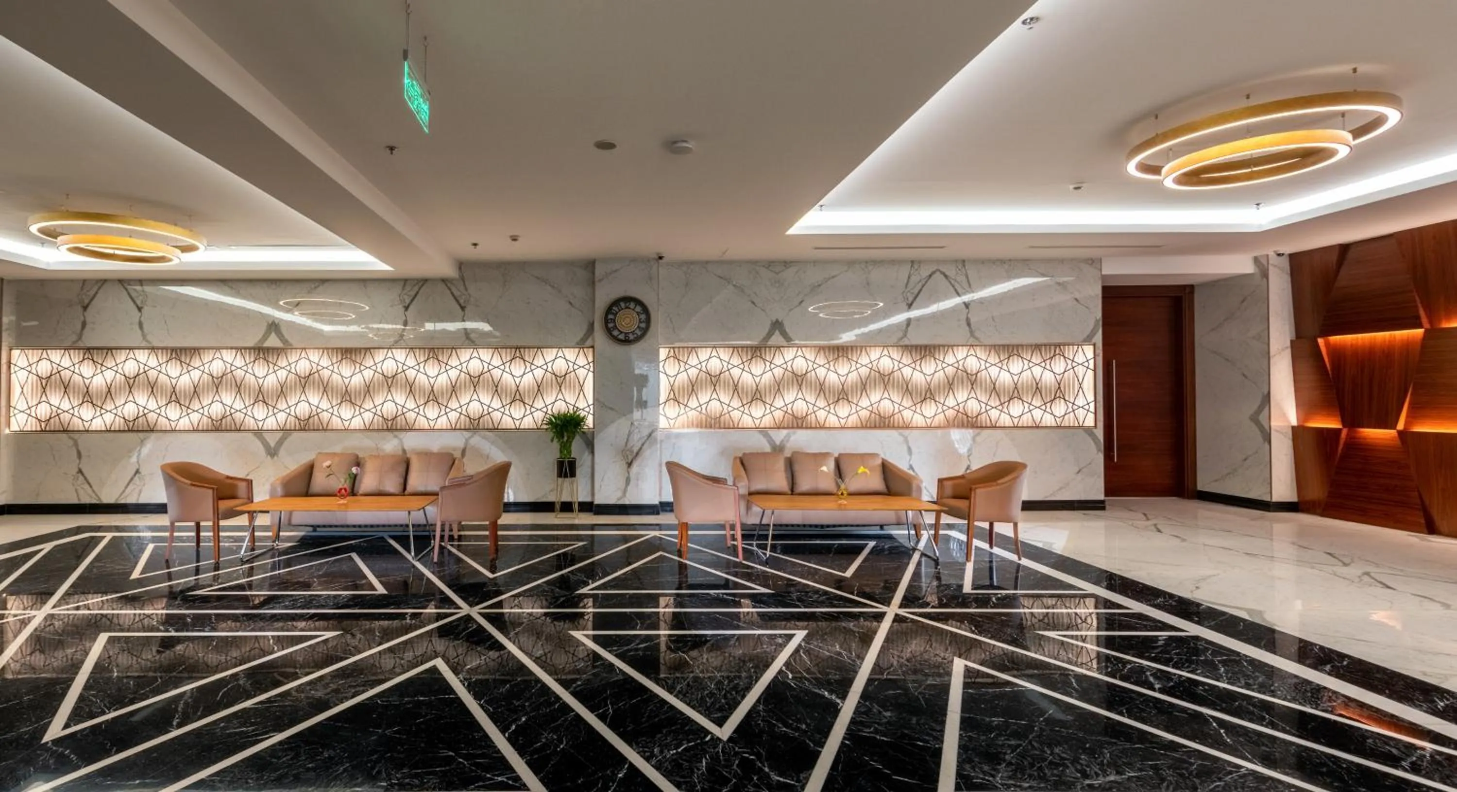 Restaurant/places to eat in Nivel Hotel Abha