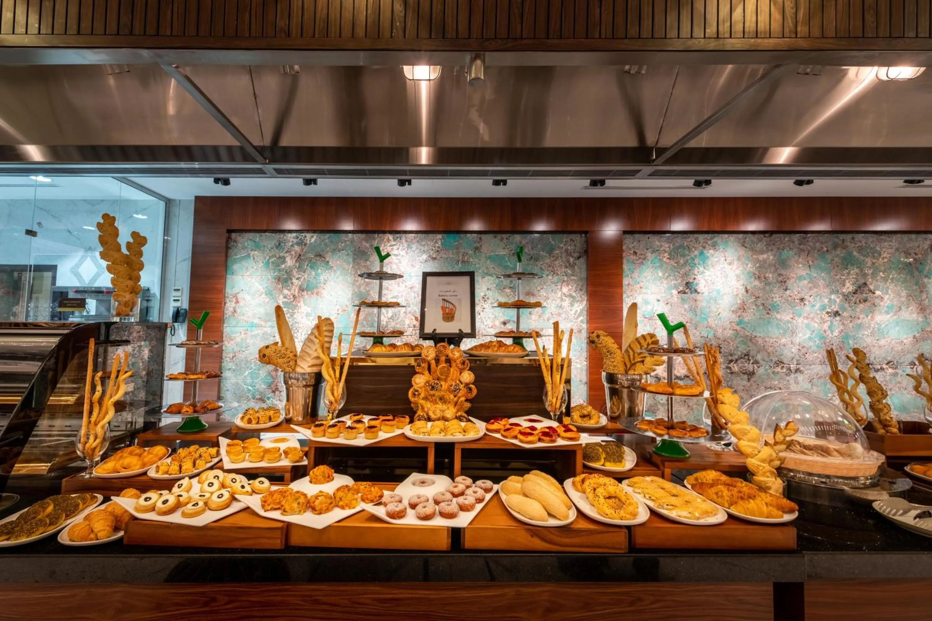 Food and drinks in Nivel Hotel Abha