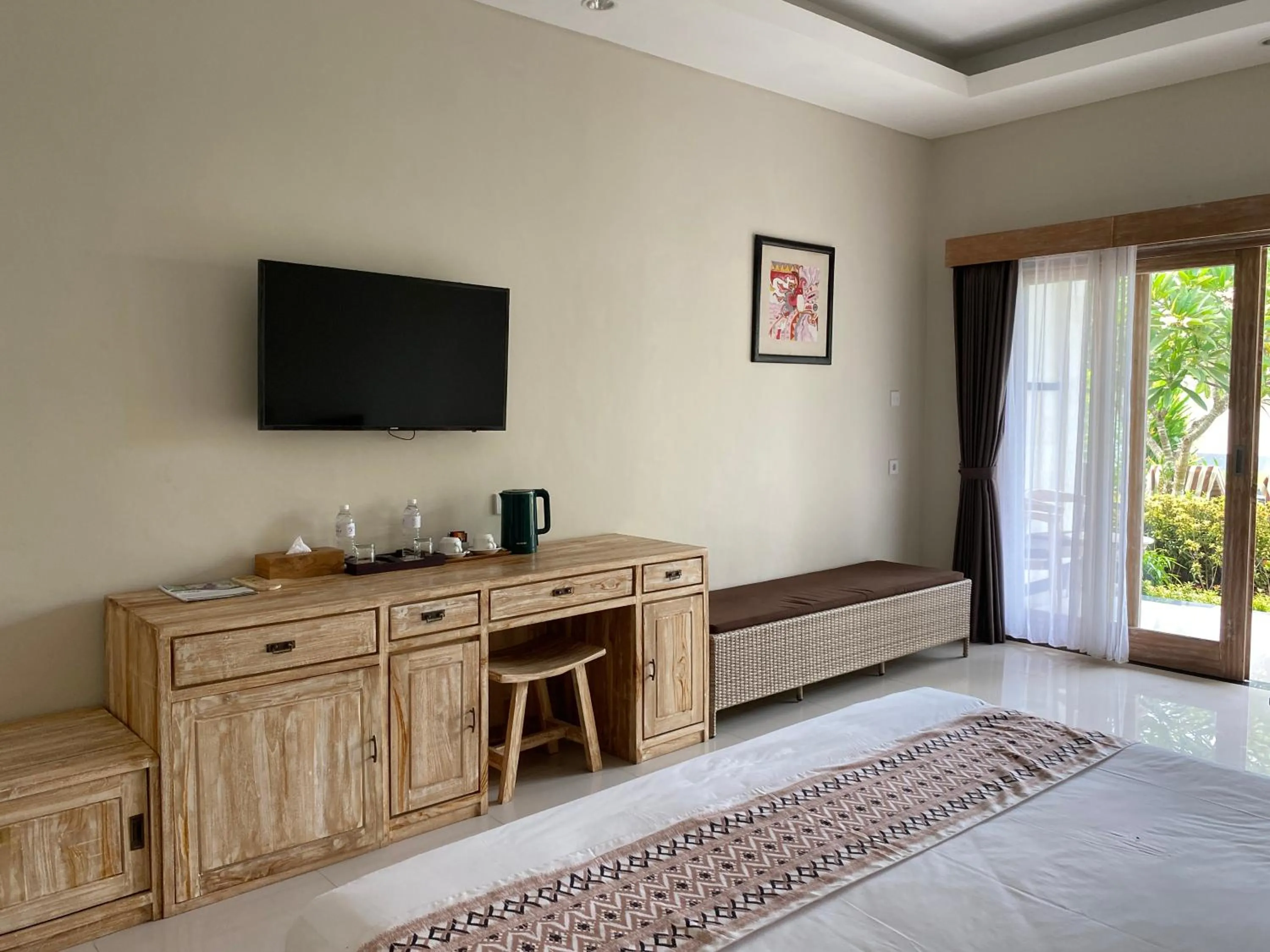 Photo of the whole room, Bed in Green D'mel Bali