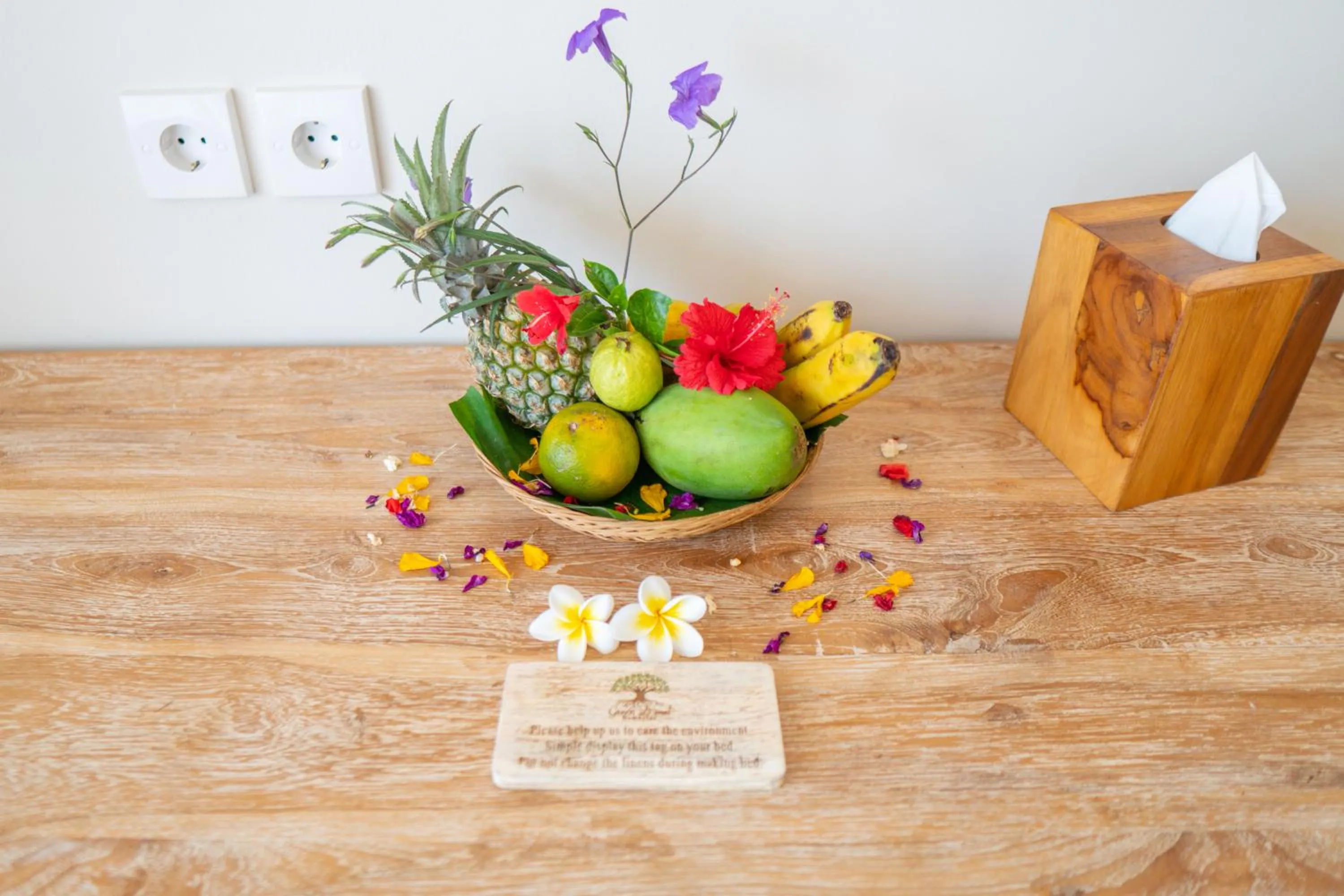 Food and drinks in Green D'mel Bali