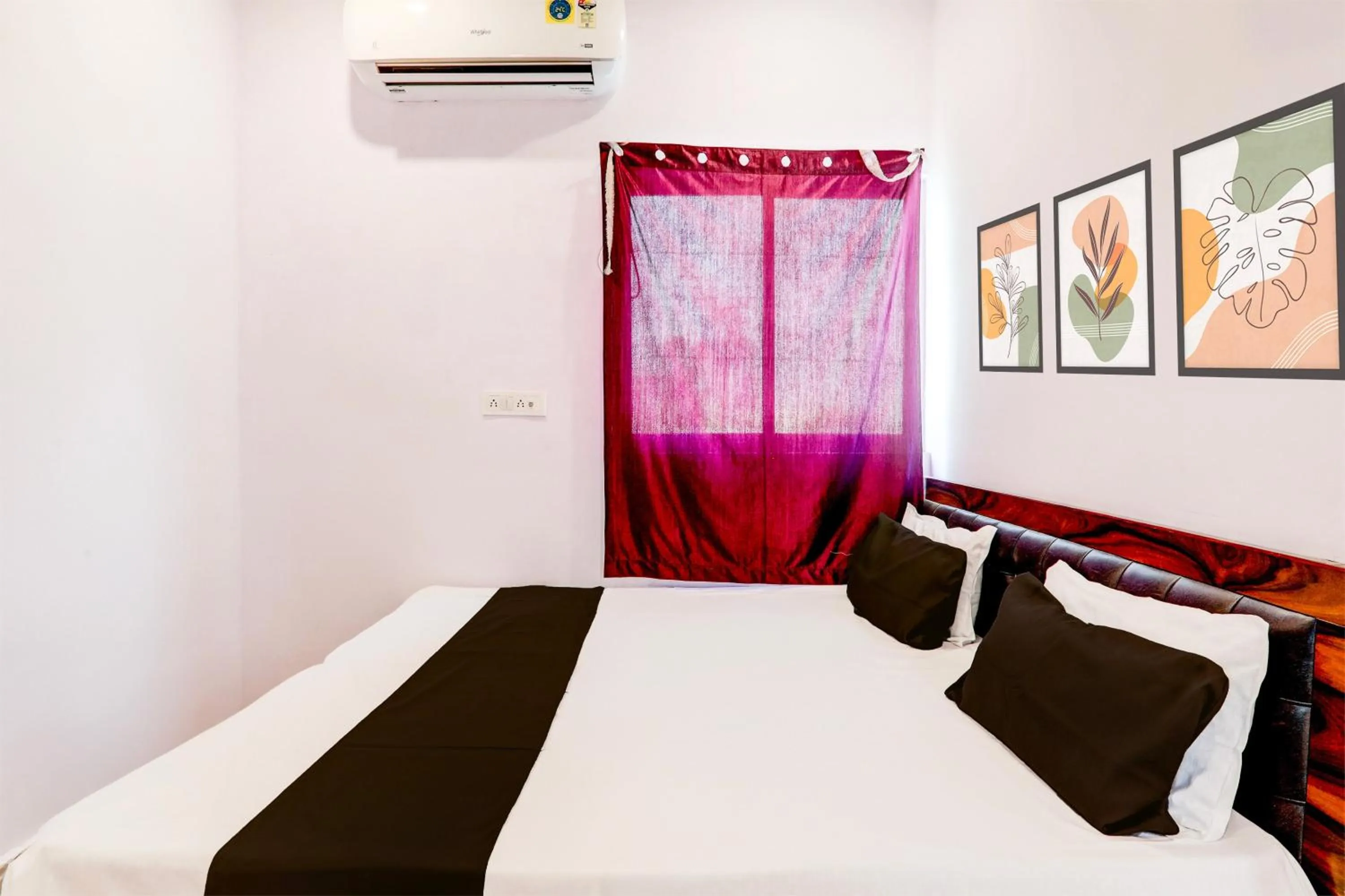 Bedroom in Hotel O Pragati Resort Marriage Hall & Restaurant