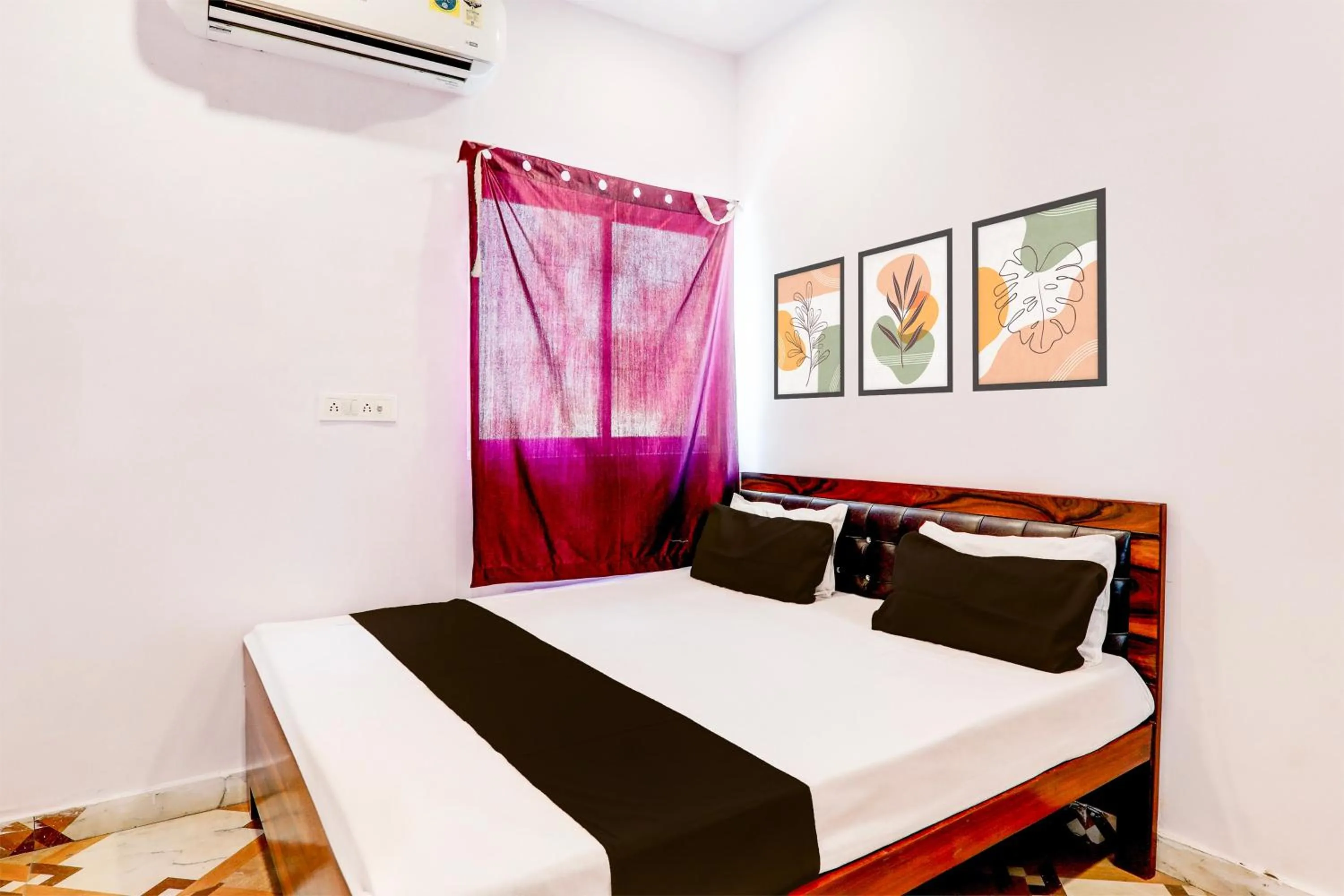 Bedroom in Hotel O Pragati Resort Marriage Hall & Restaurant