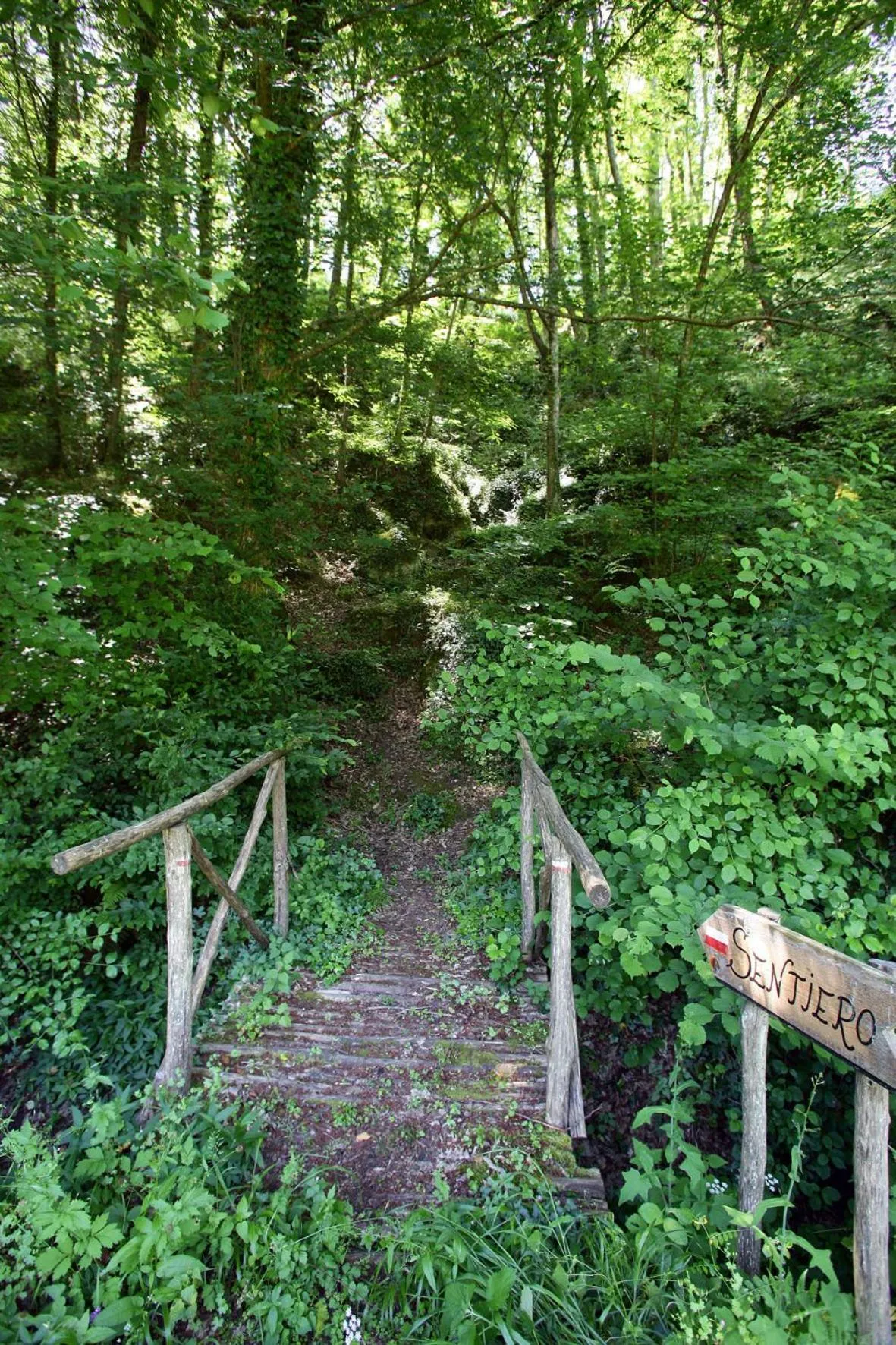 Hiking in Hotel Relais Valle Orientina