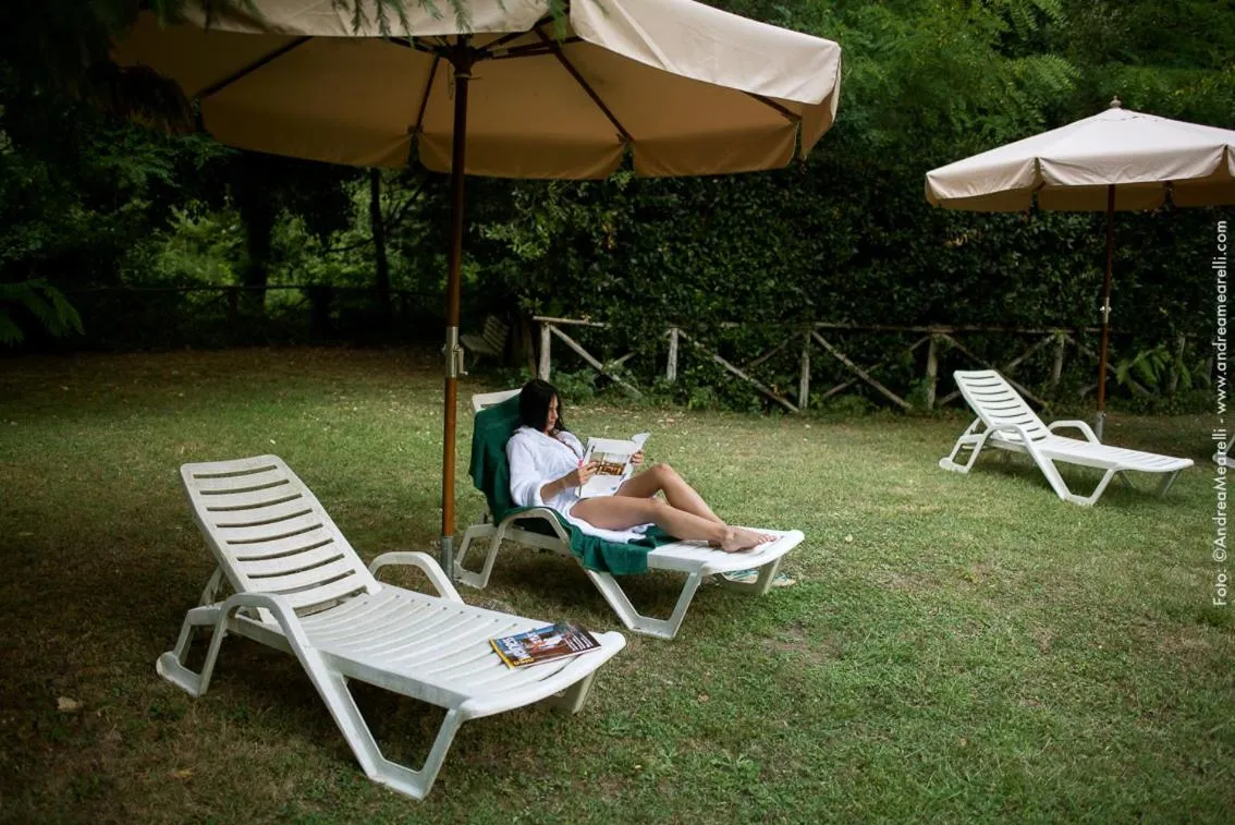 Garden in Hotel Relais Valle Orientina