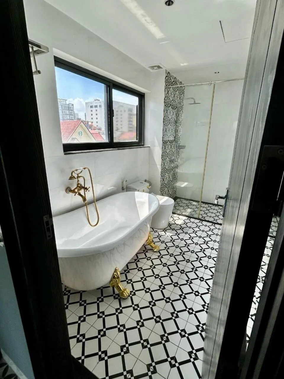Bath in Dérive Boutique Villa & Apartment Da Nang