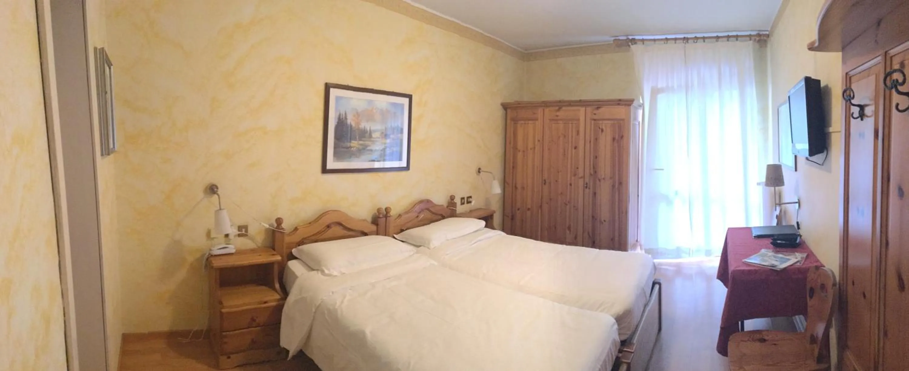 Photo of the whole room, Bed in Meuble Villa Neve