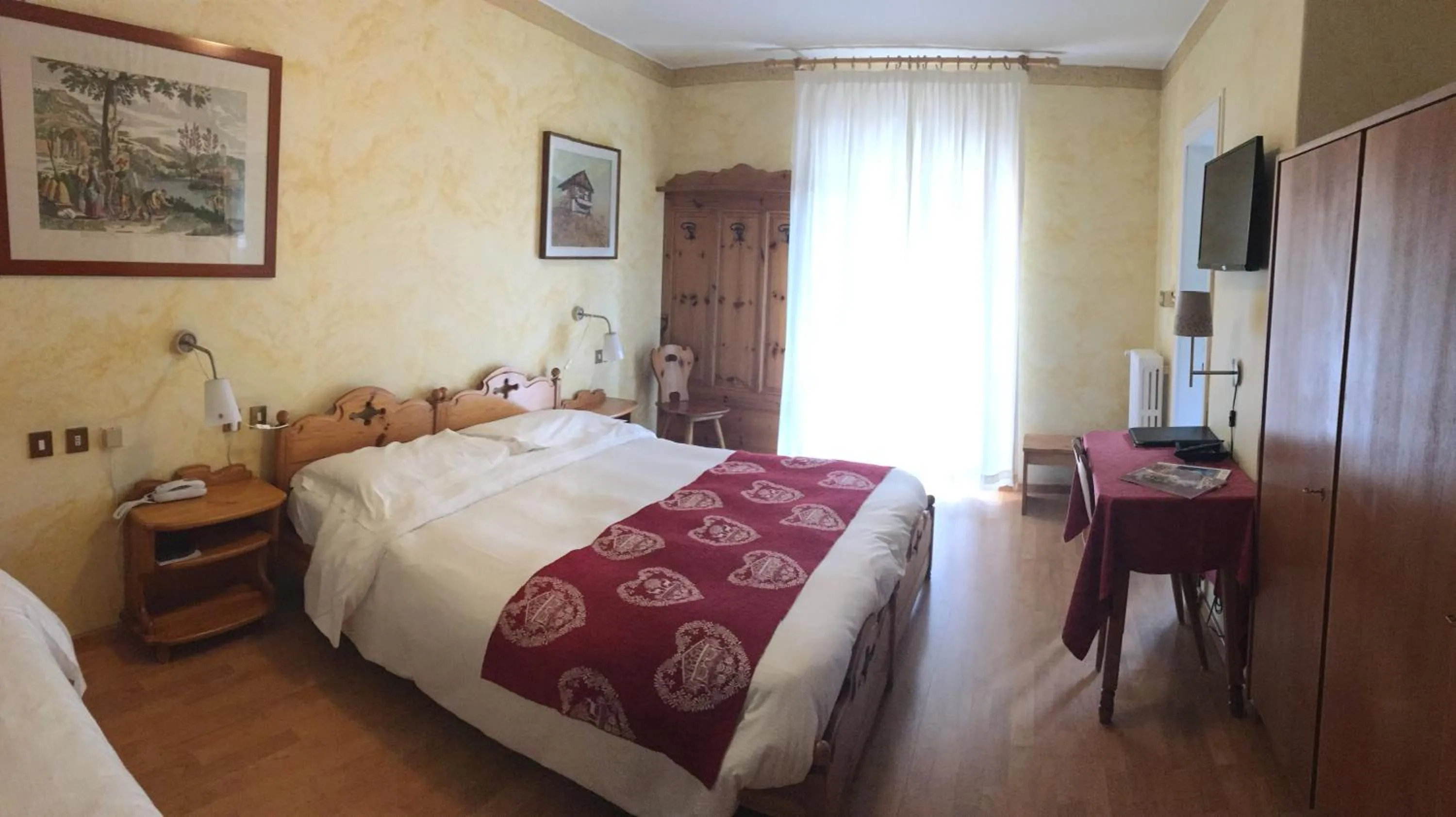 Photo of the whole room, Bed in Meuble Villa Neve