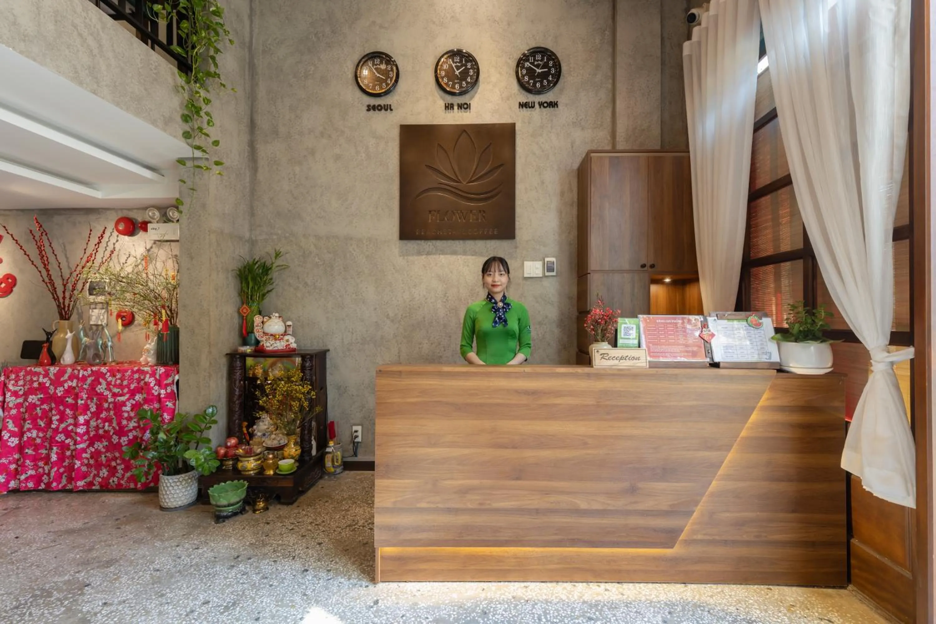 Lobby or reception, Bed in FLOWER BEACHSTAY & COFFEE