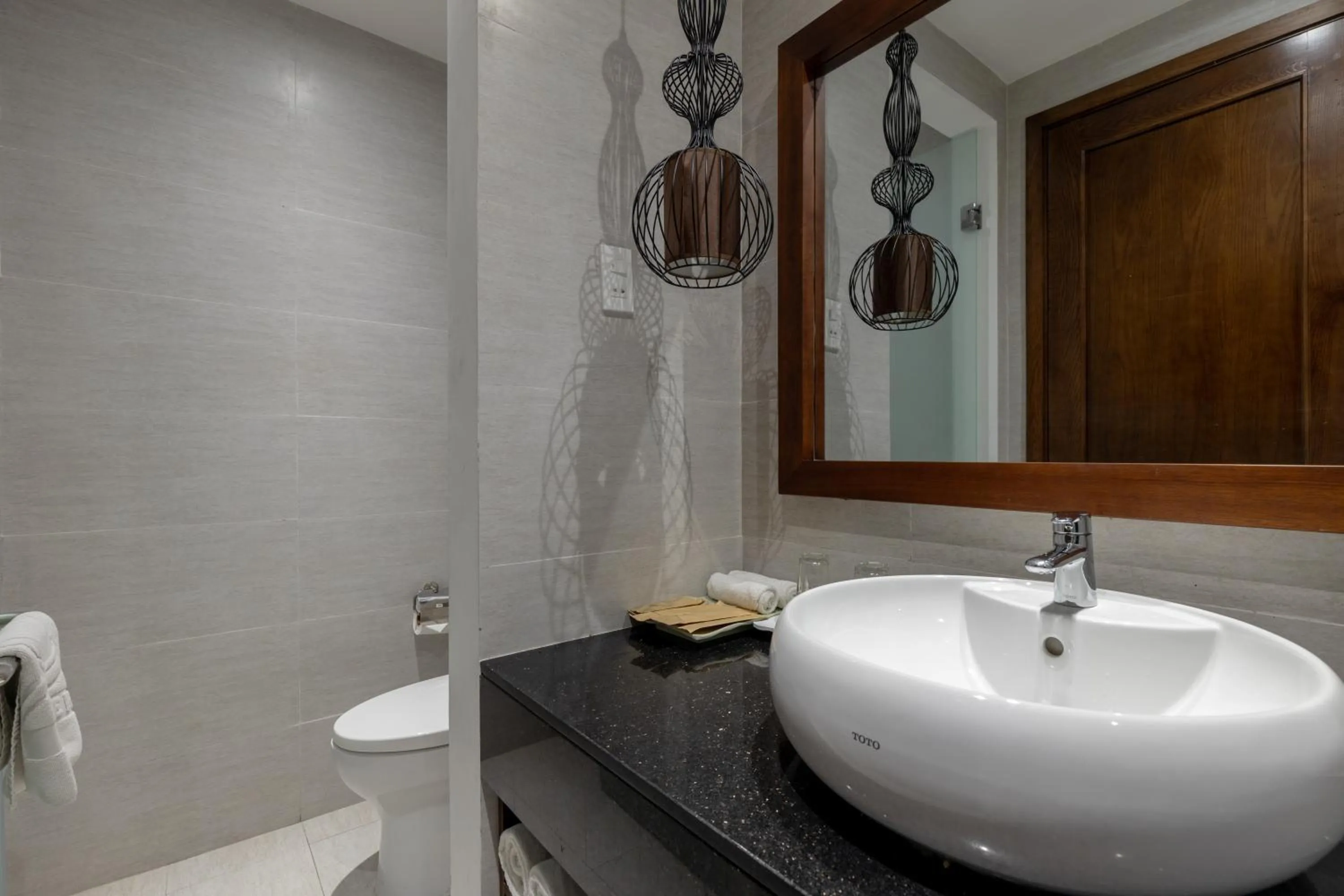 Toilet in FLOWER BEACHSTAY & COFFEE