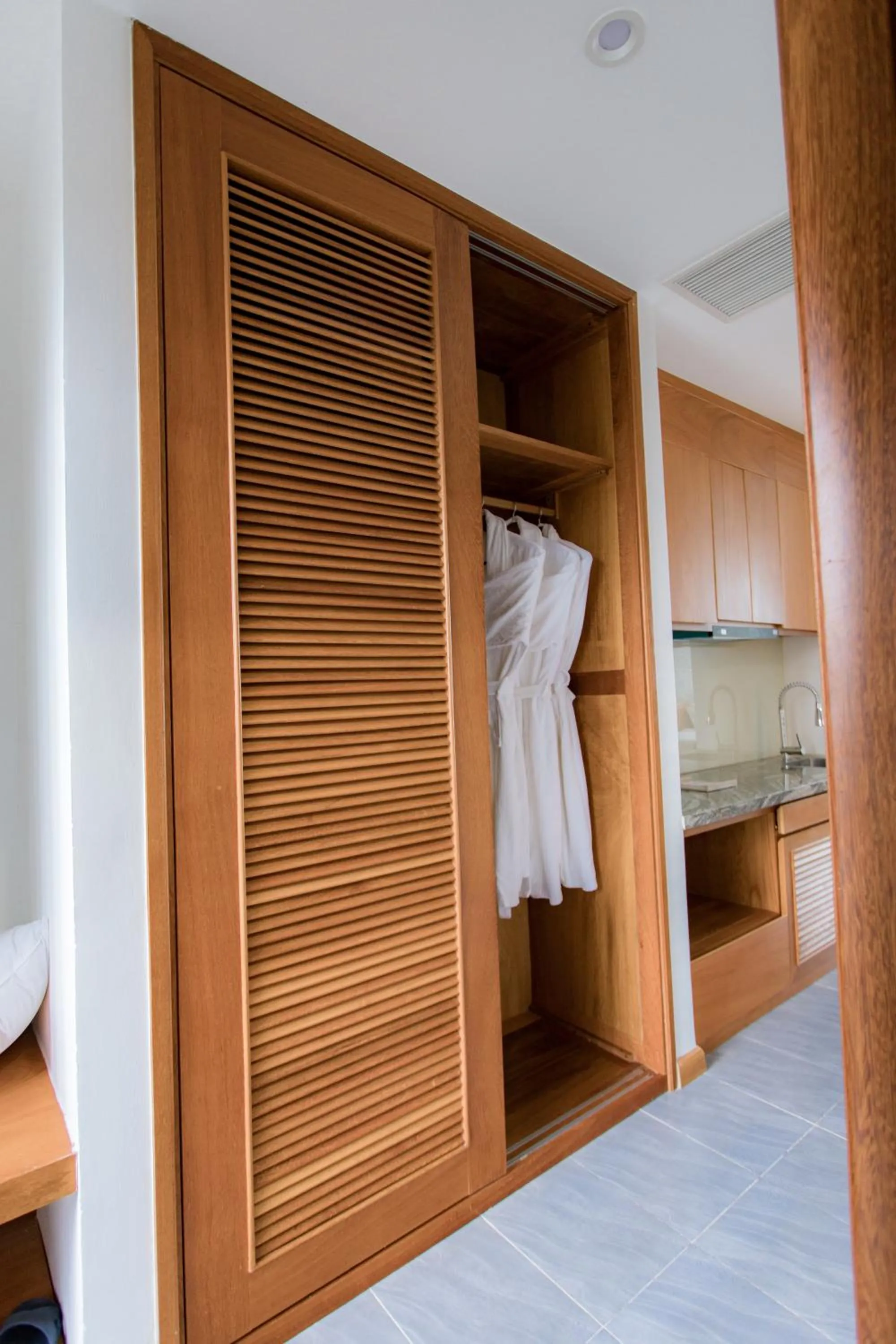 hair dresser in Wyndham Grand Vedana Ninh Binh Resort