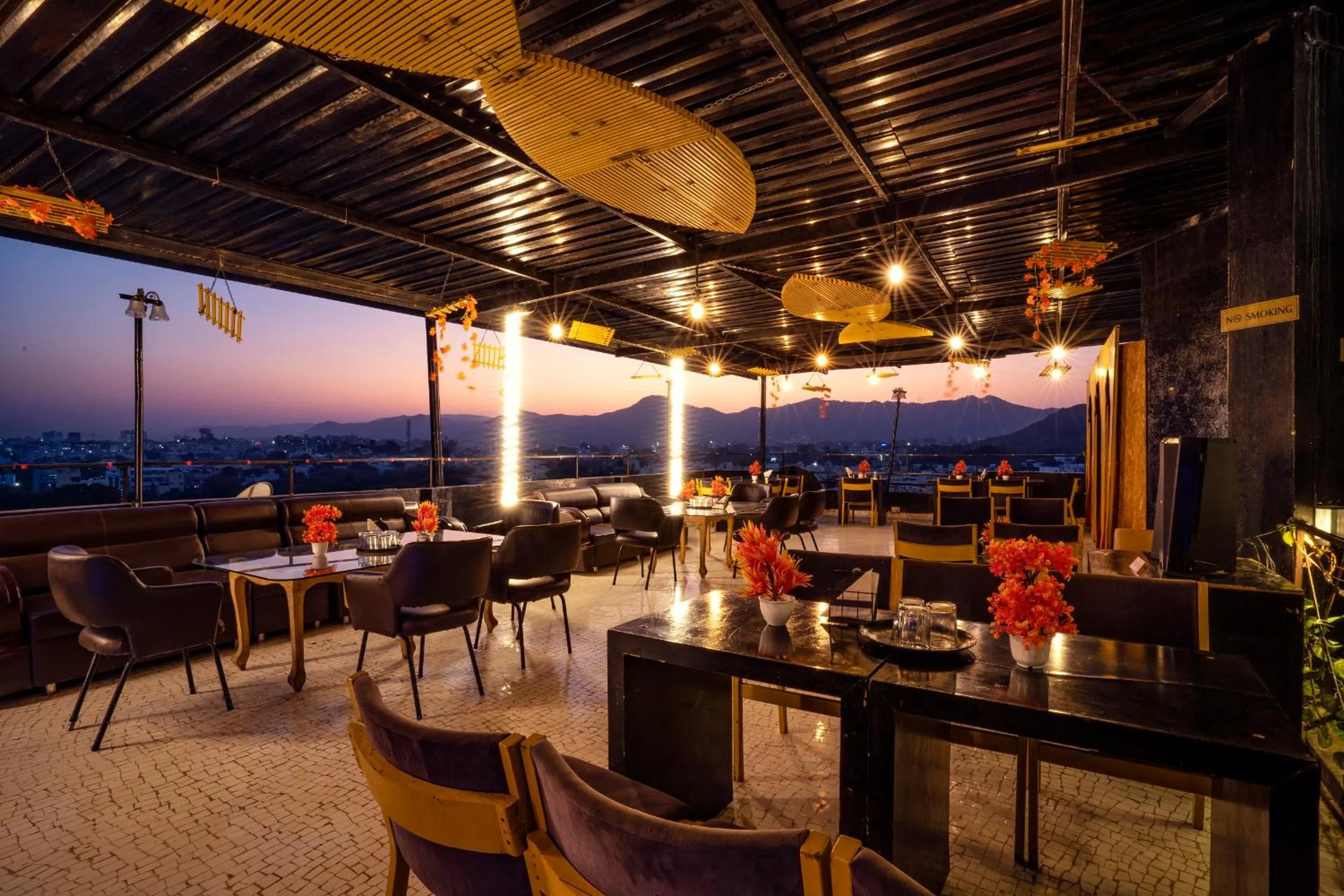 Restaurant/places to eat in Tripli Udaipur