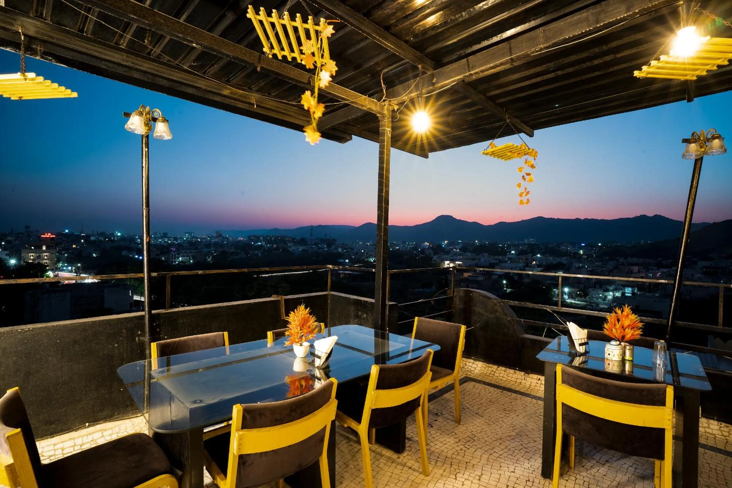 Restaurant/places to eat in Tripli Udaipur