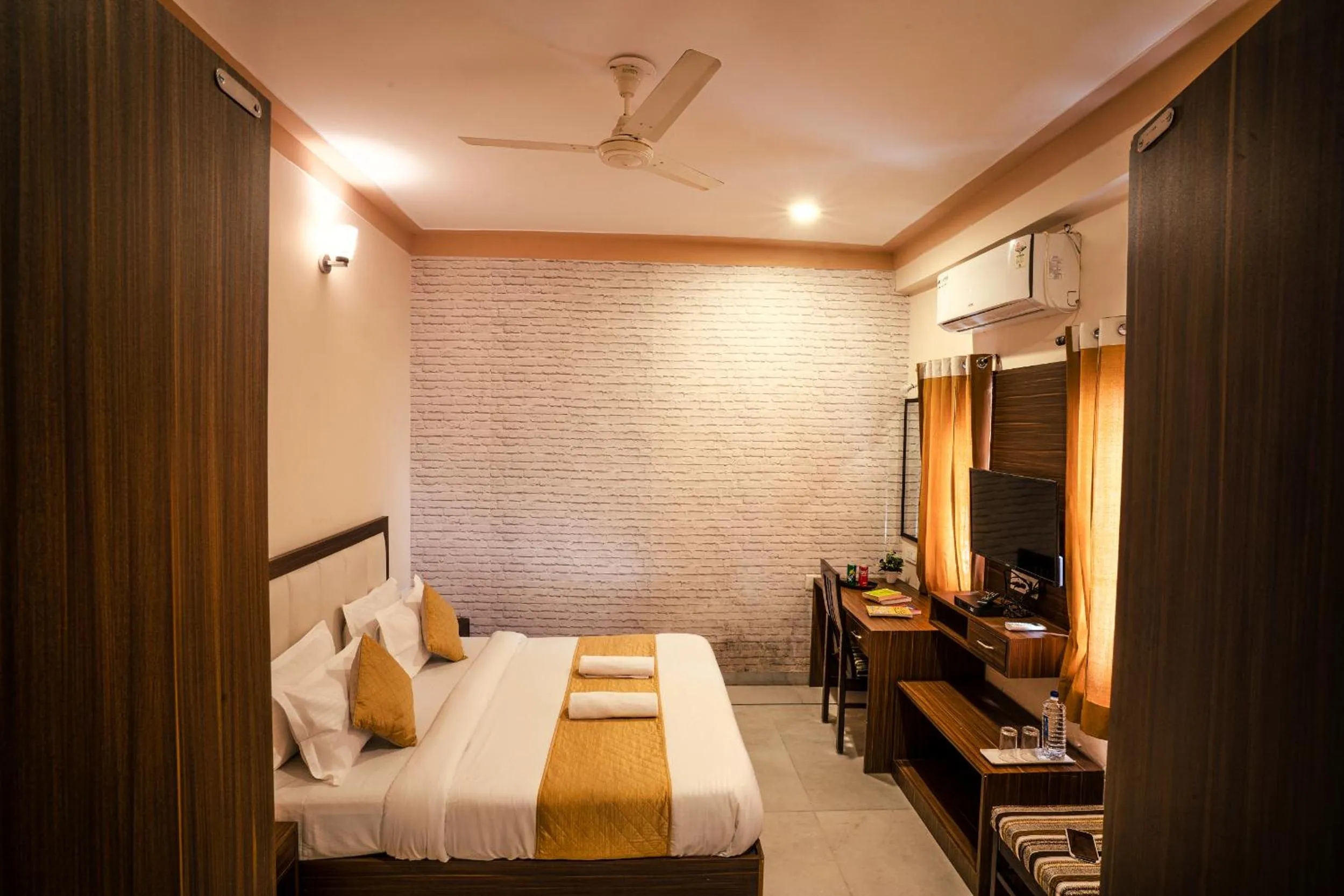 Bedroom, Bed in Tripli Udaipur