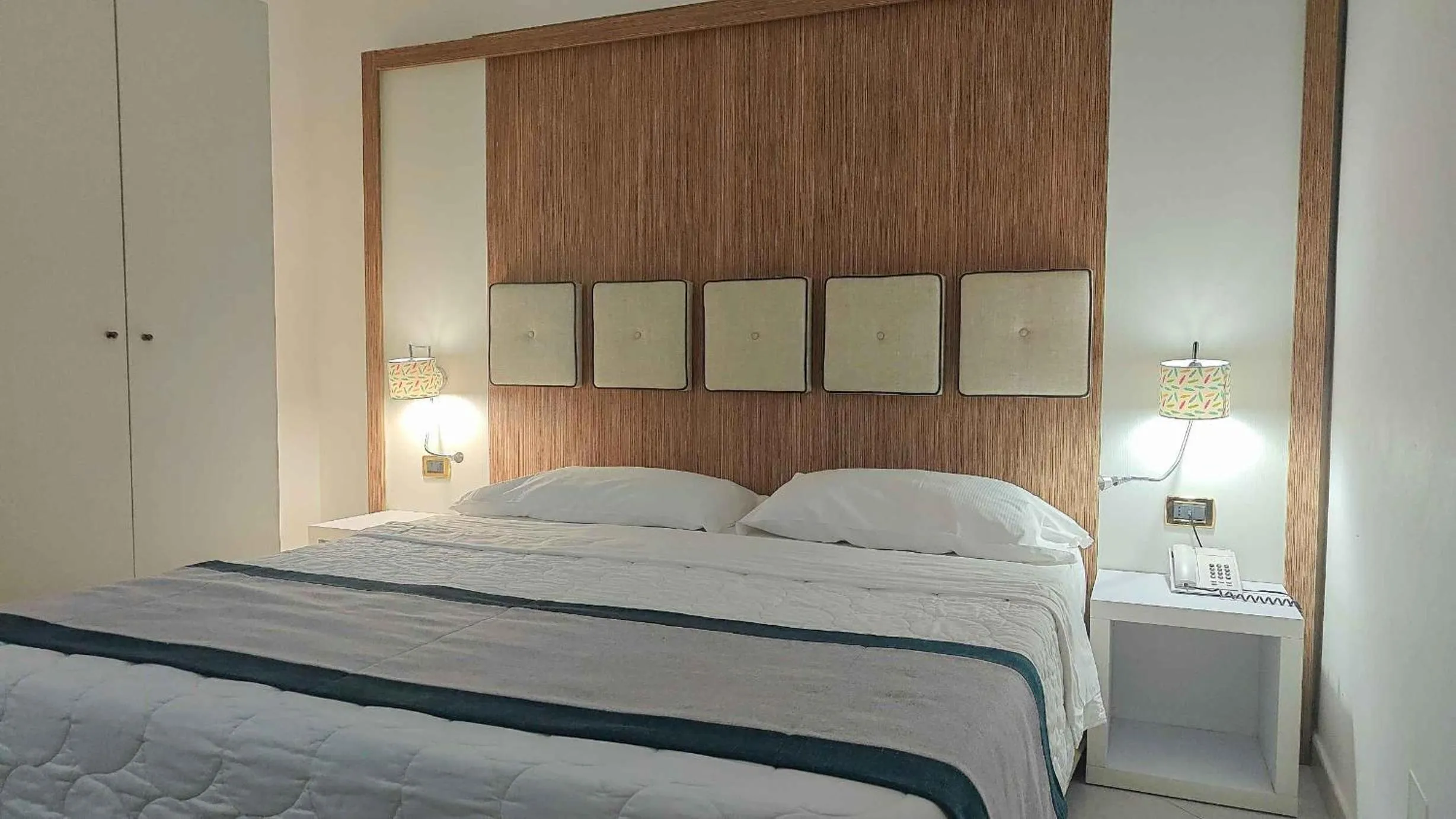 Bed in Hotel Caserta Antica