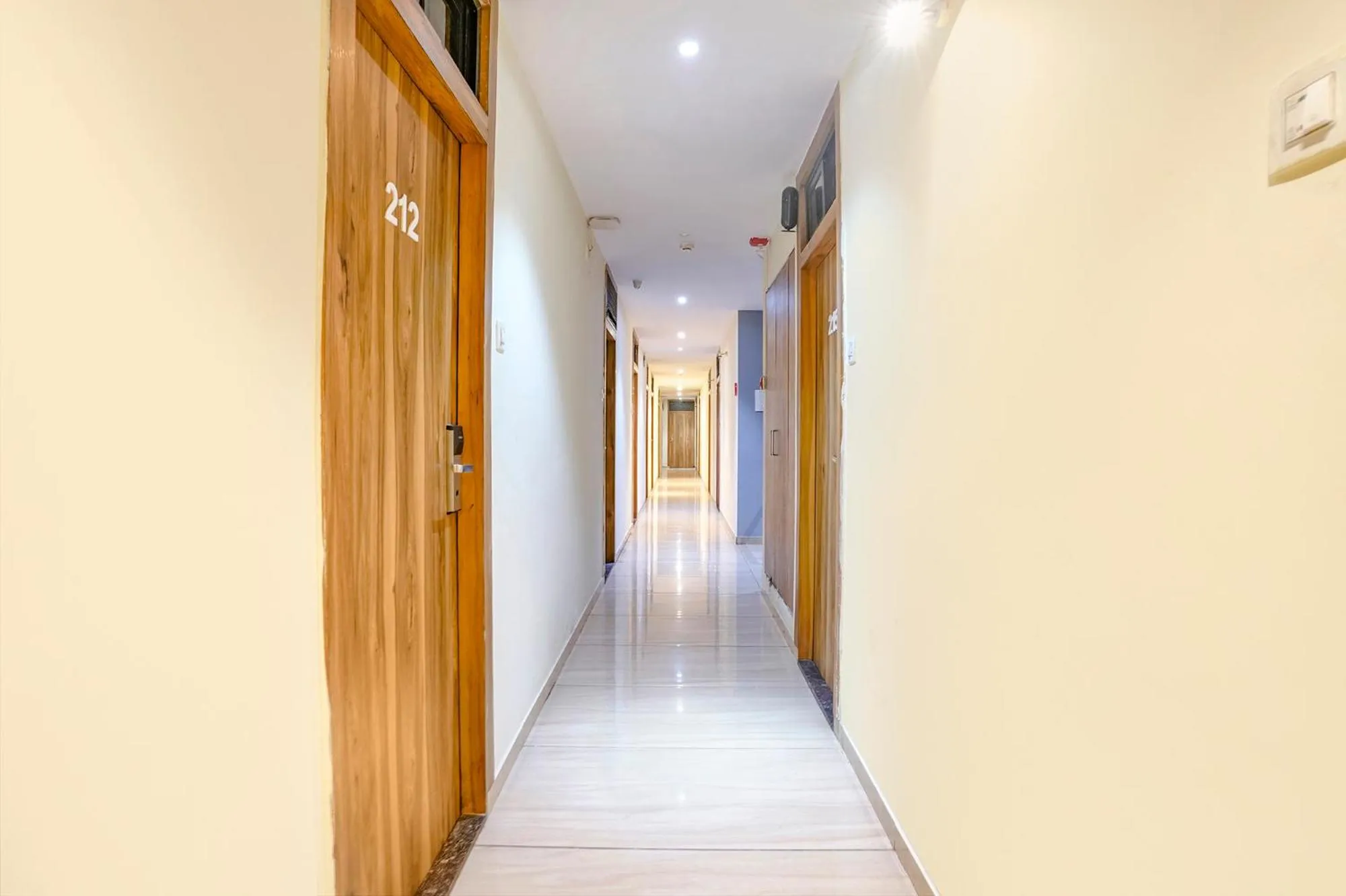 Lobby or reception in FabHotel Cozy Inn