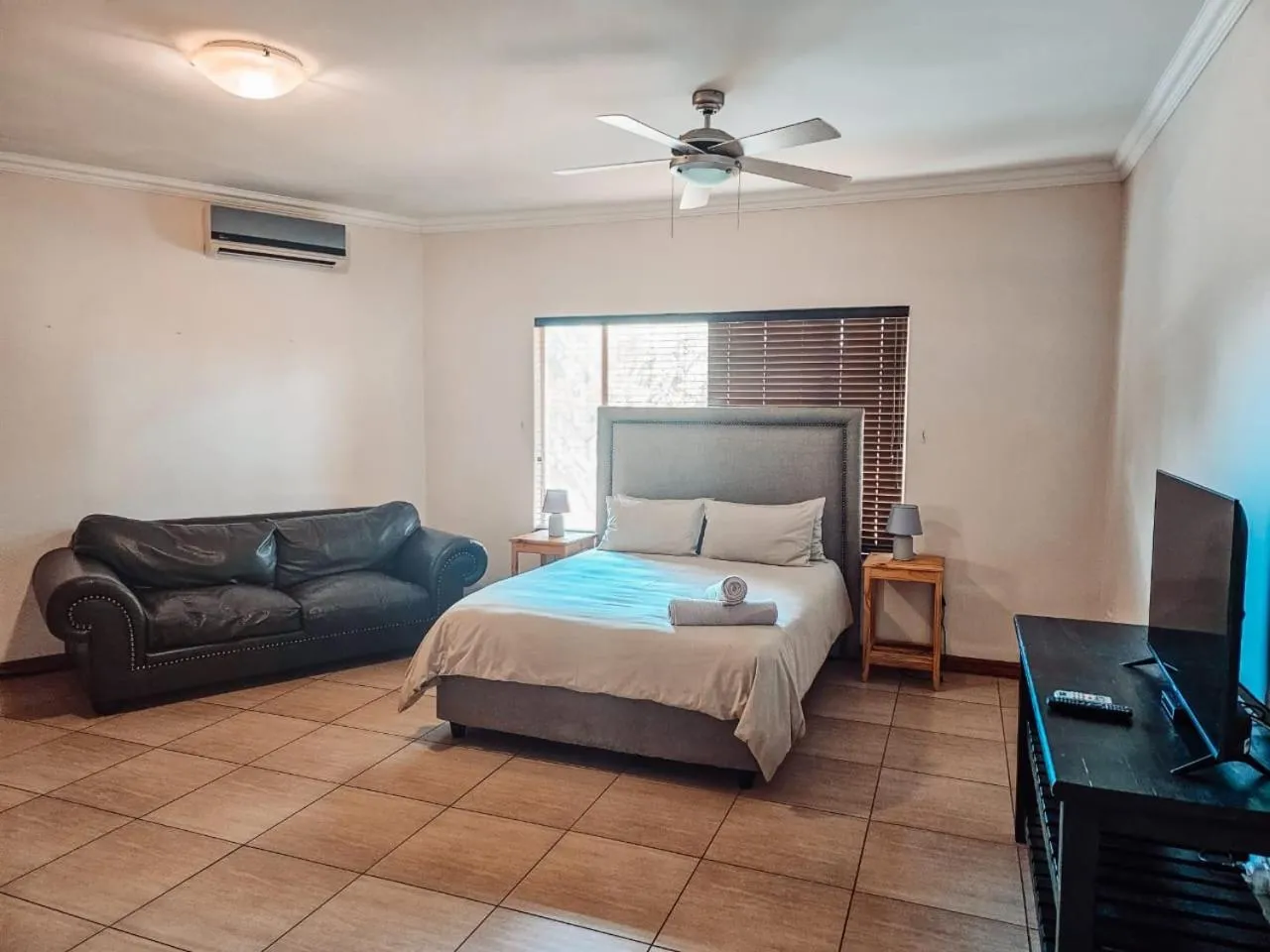 Bed in Lethabong Lodge