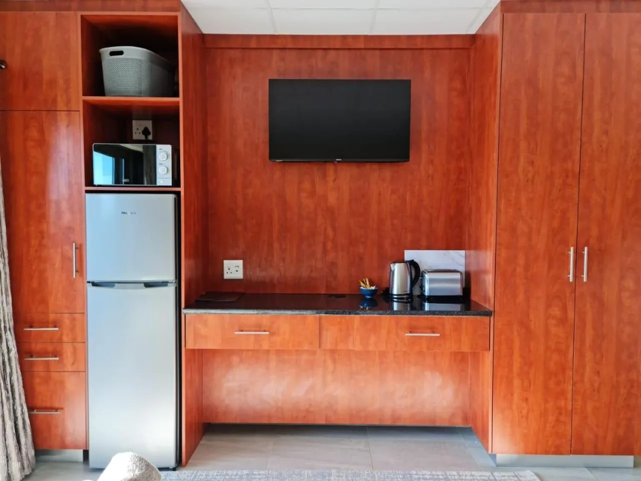 Kitchen or kitchenette in Lethabong Lodge