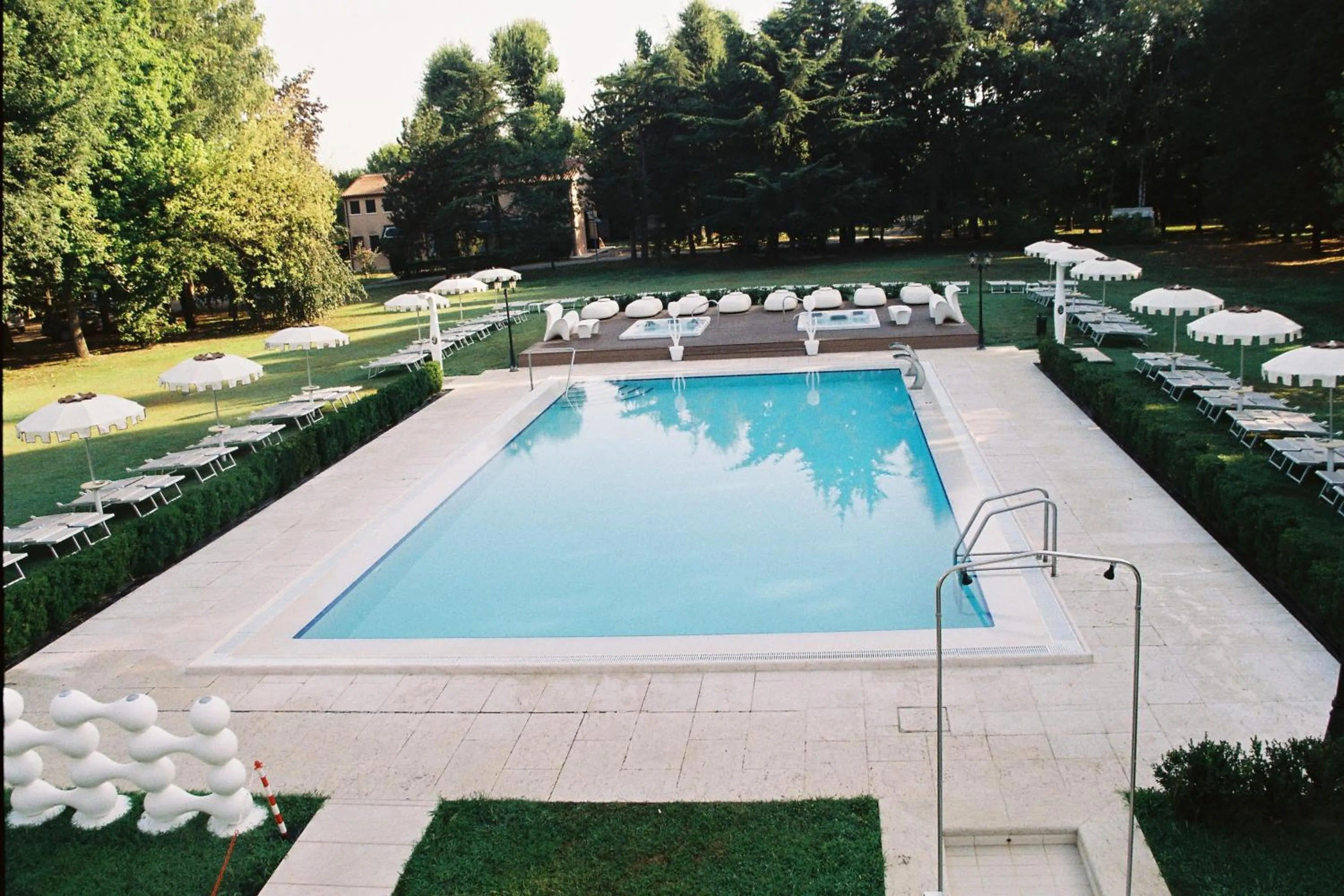Swimming pool in Park Hotel Villa Giustinian