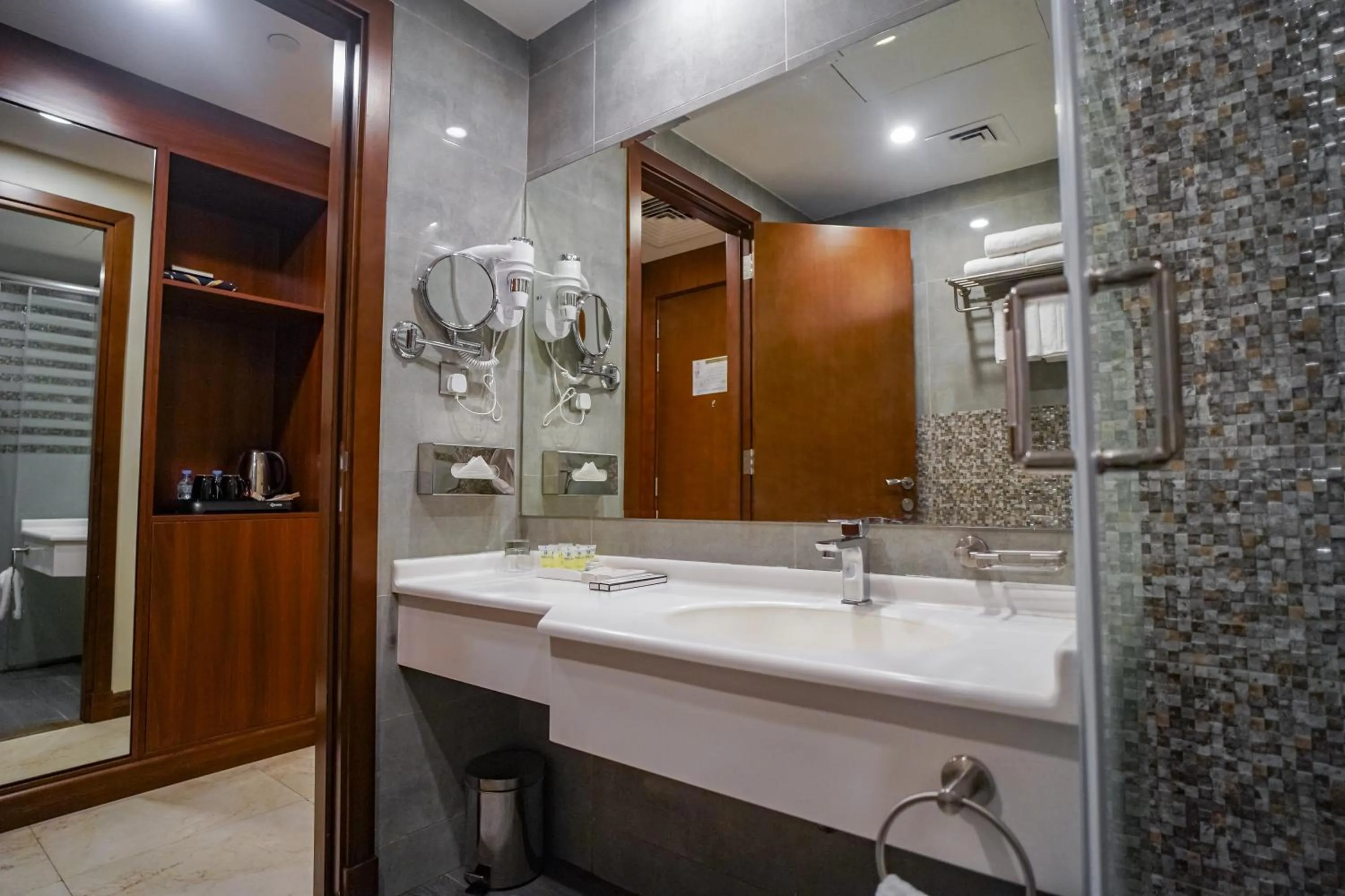 Bathroom in Emaar Elite Hotel