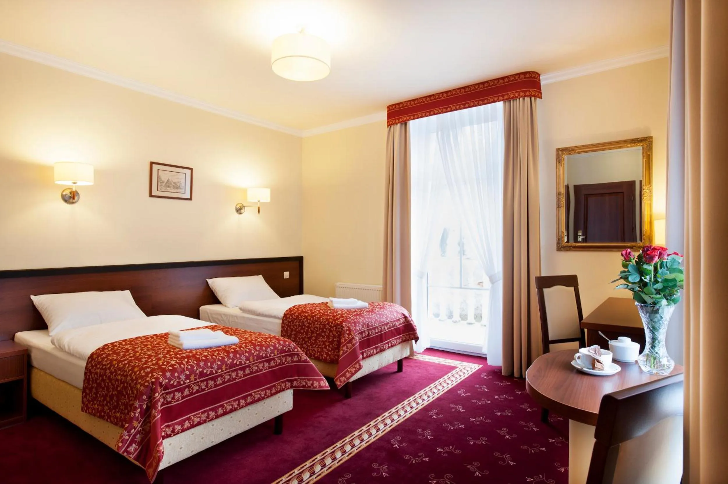 Bedroom in Resort de Esperanto Sanatorium Uzdrowiskowe