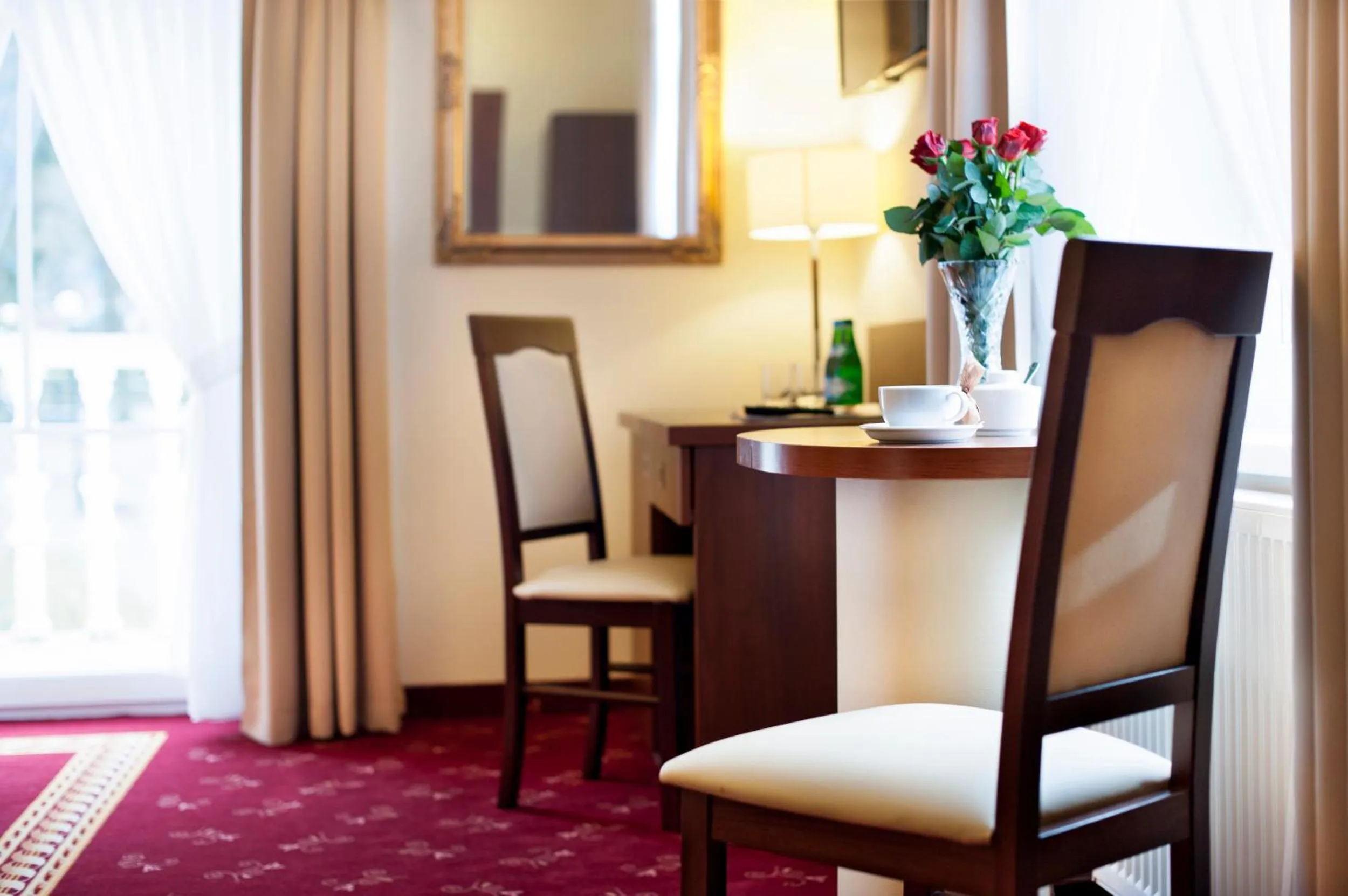 Seating area in Resort de Esperanto Sanatorium Uzdrowiskowe