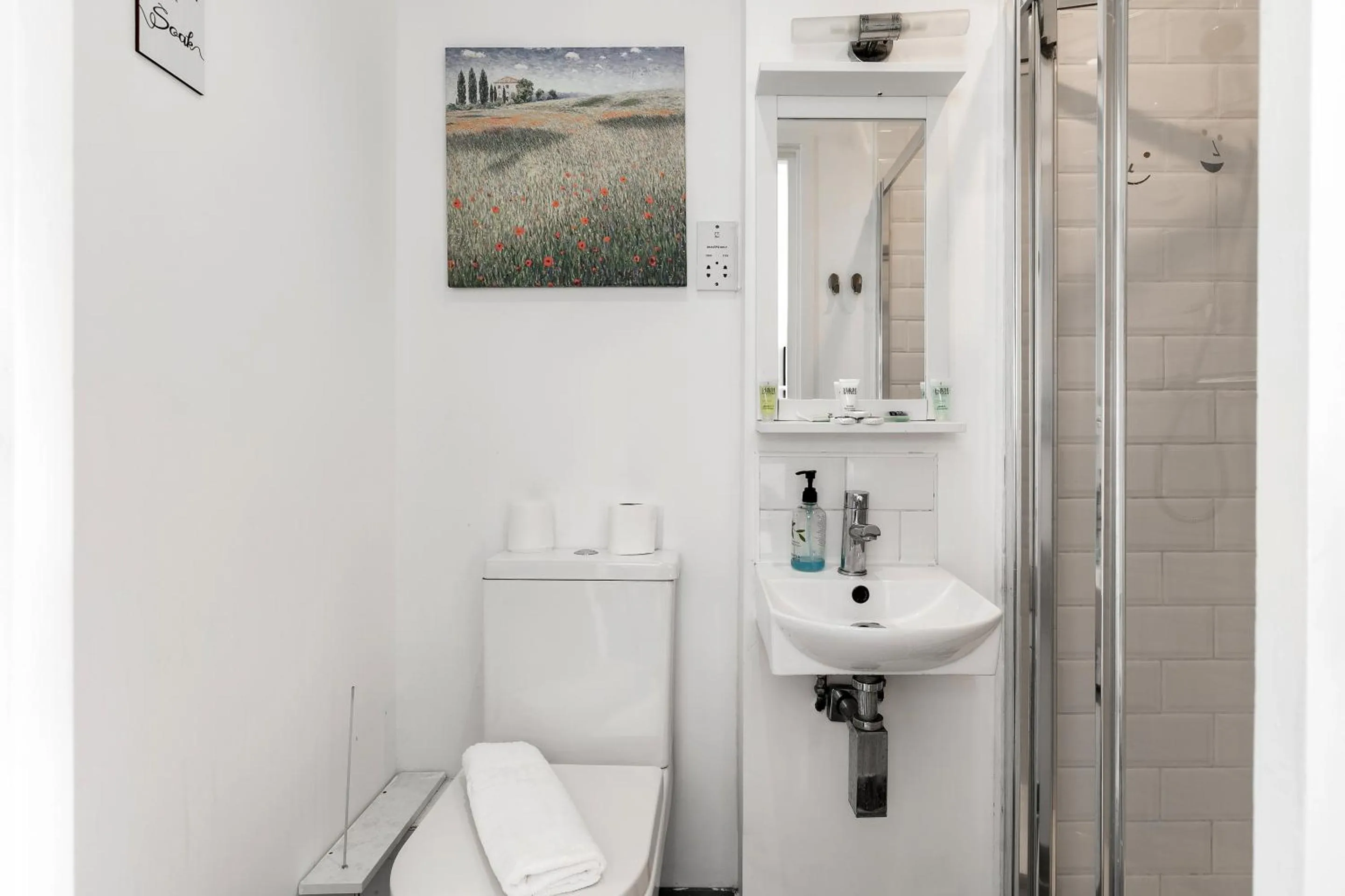 Bathroom in Wembar Hotel