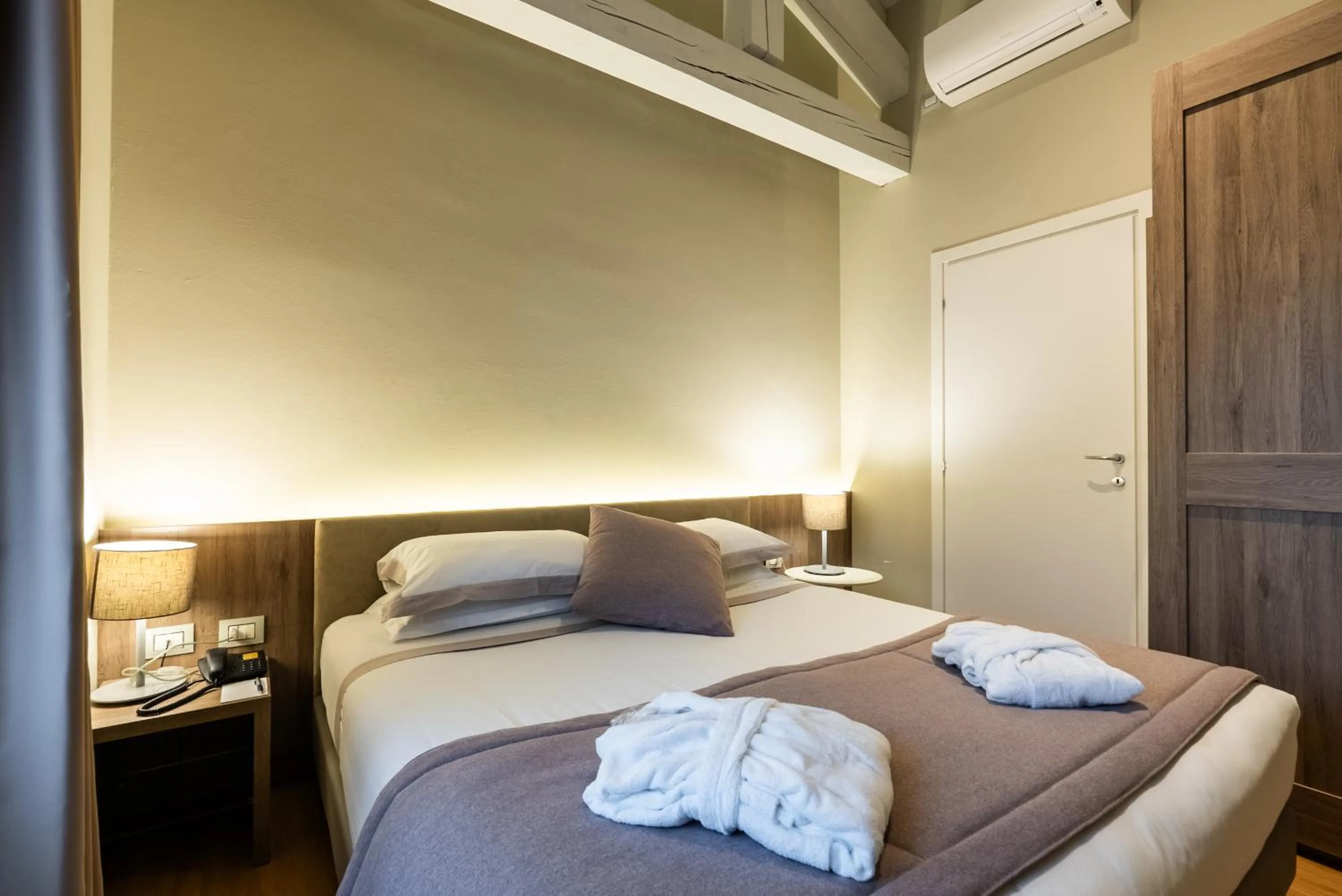 Bed in Hotel Centrale