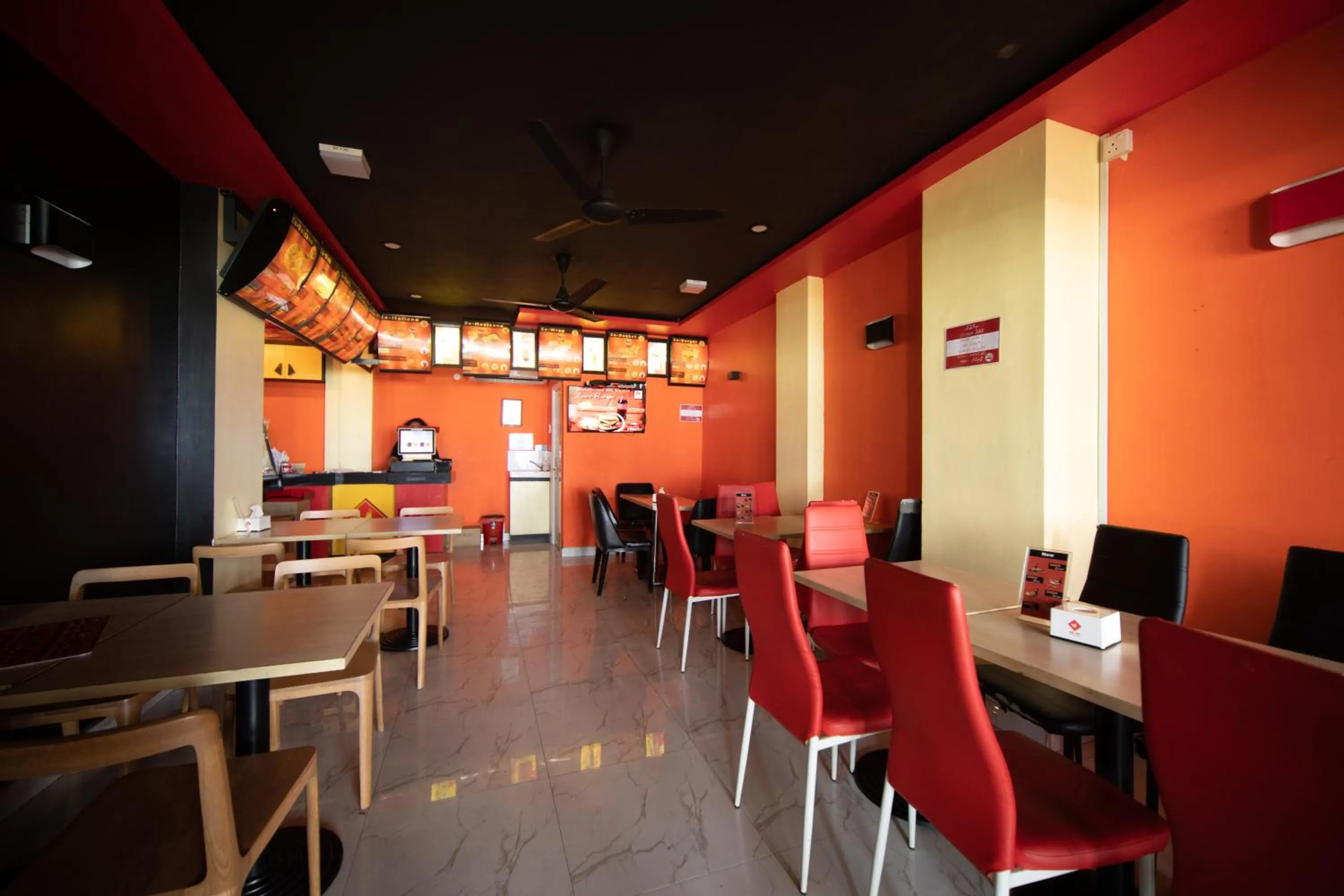 Restaurant/places to eat in White Beach Holiday at Hulhumale'