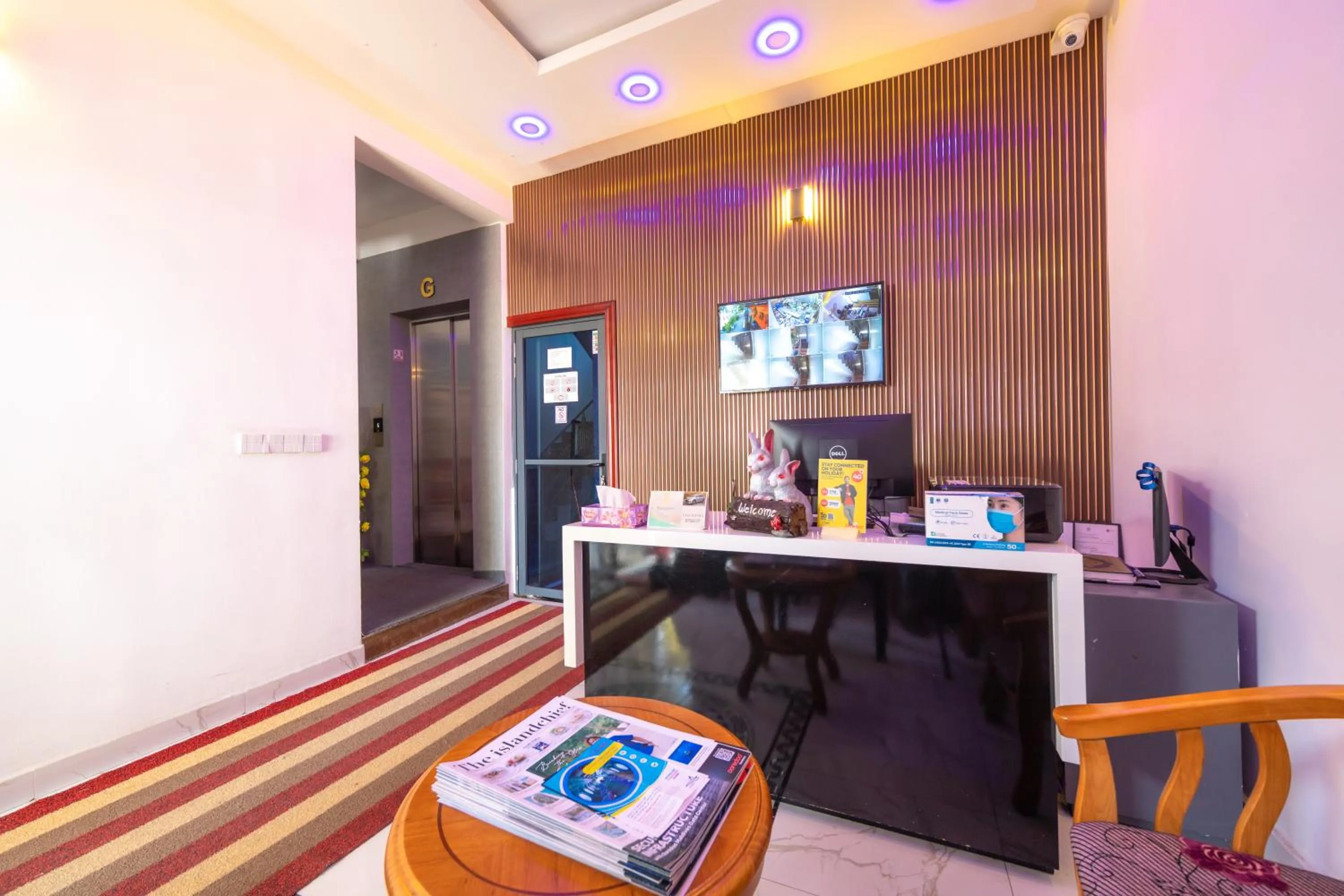 Lobby or reception in White Beach Holiday at Hulhumale'